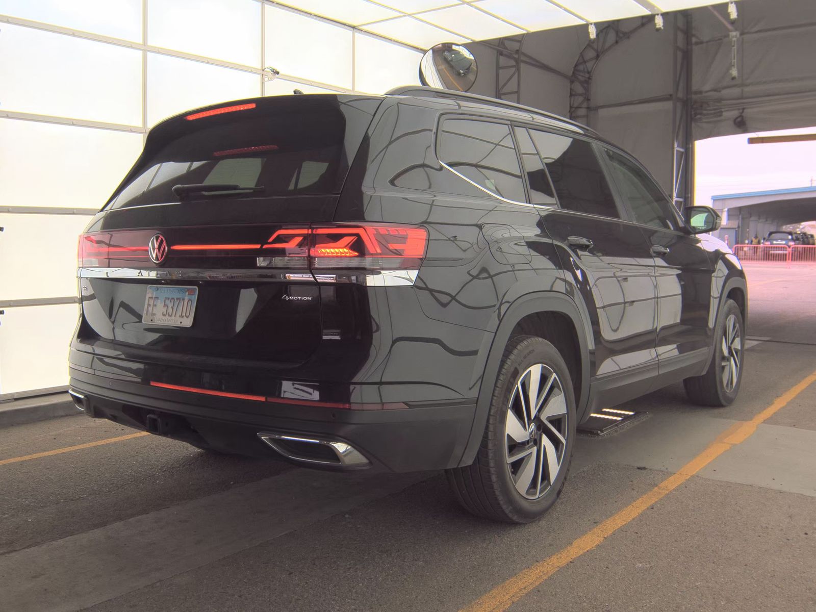 2025 Volkswagen Atlas 2.0T SE AWD