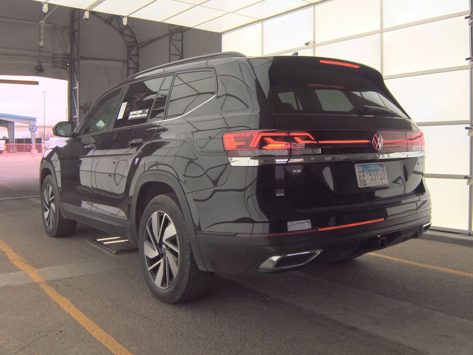 2025 Volkswagen Atlas 2.0T SE AWD