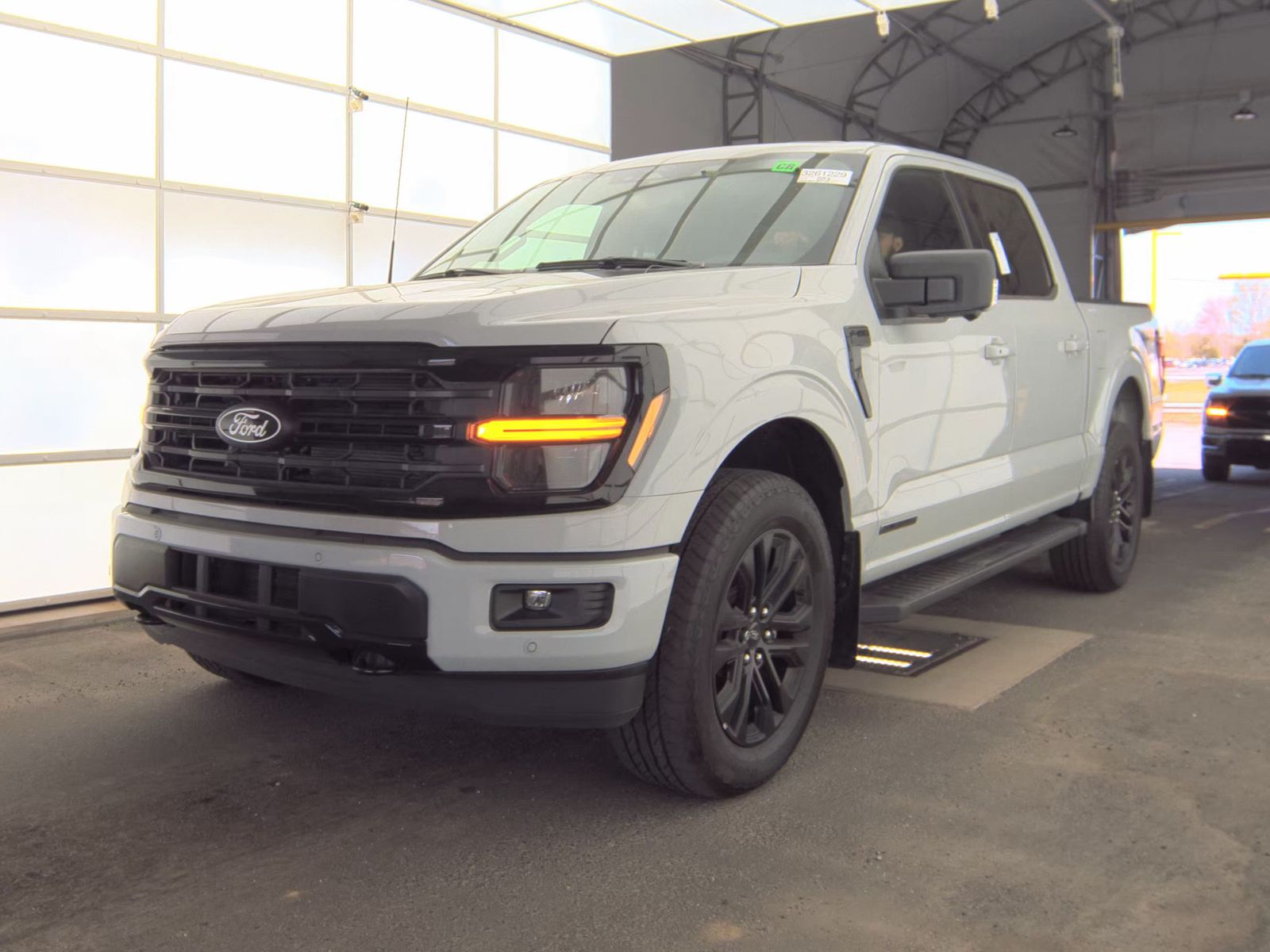 2024 Ford F-150 Hybrid XLT AWD