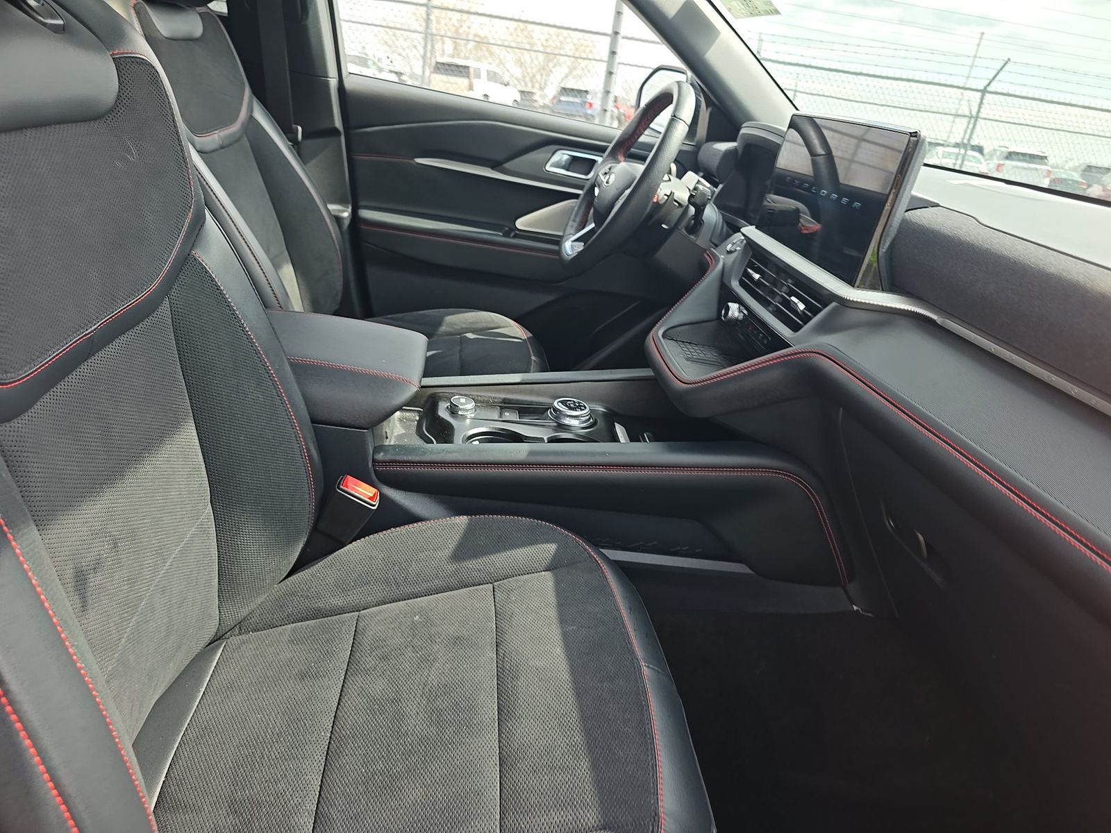 2025 Ford Explorer ST AWD