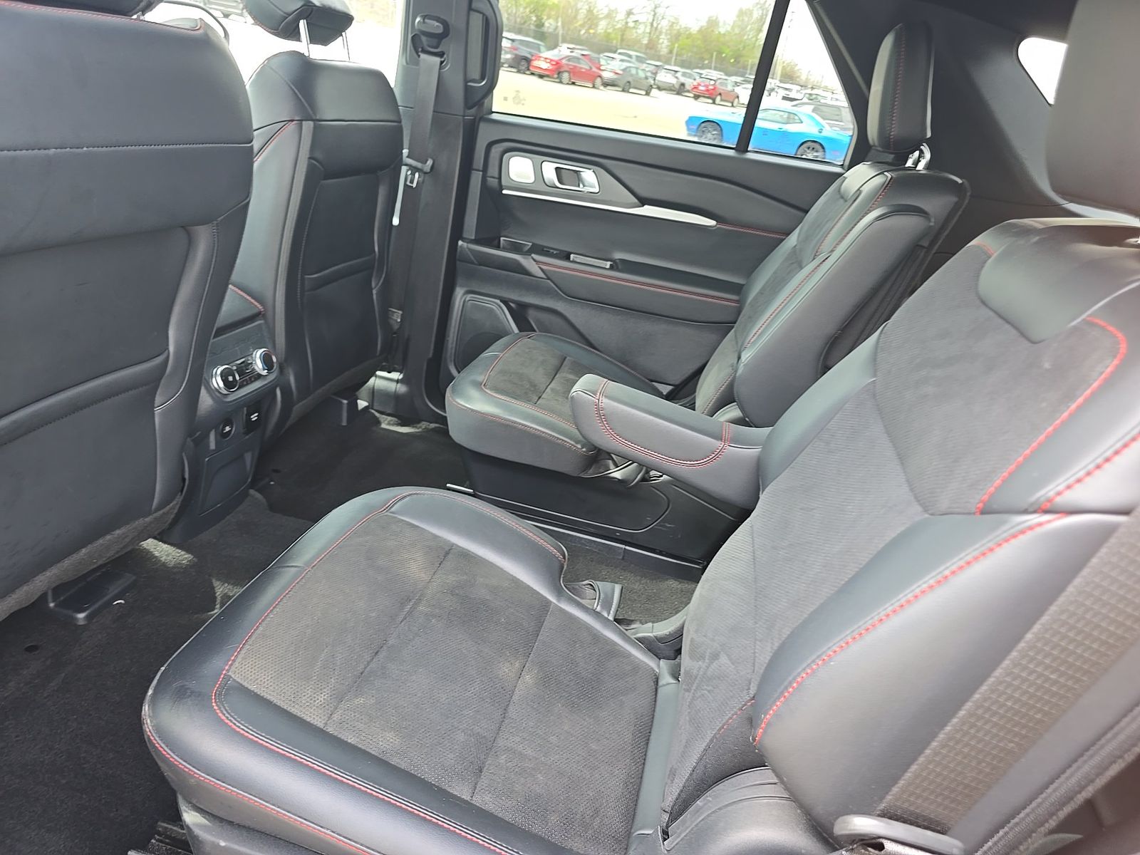 2025 Ford Explorer ST AWD