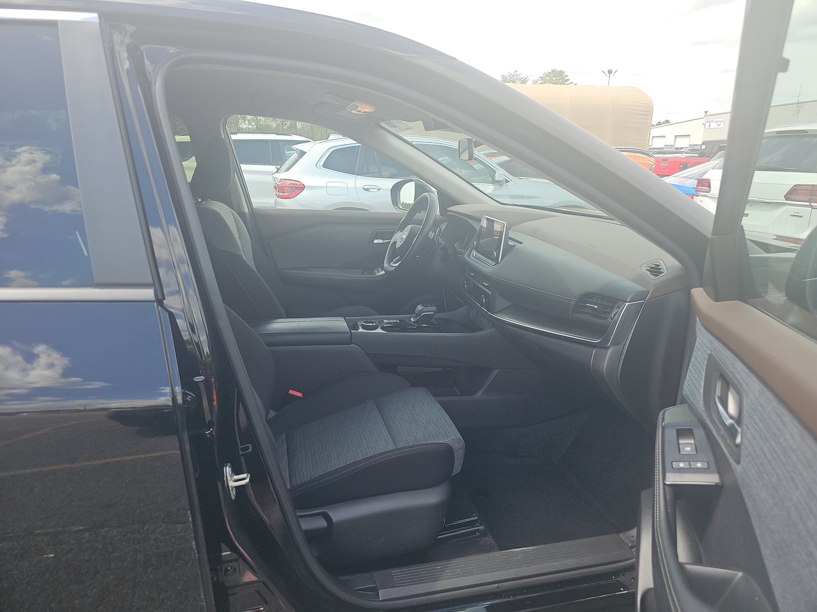 2023 Nissan Rogue SV AWD