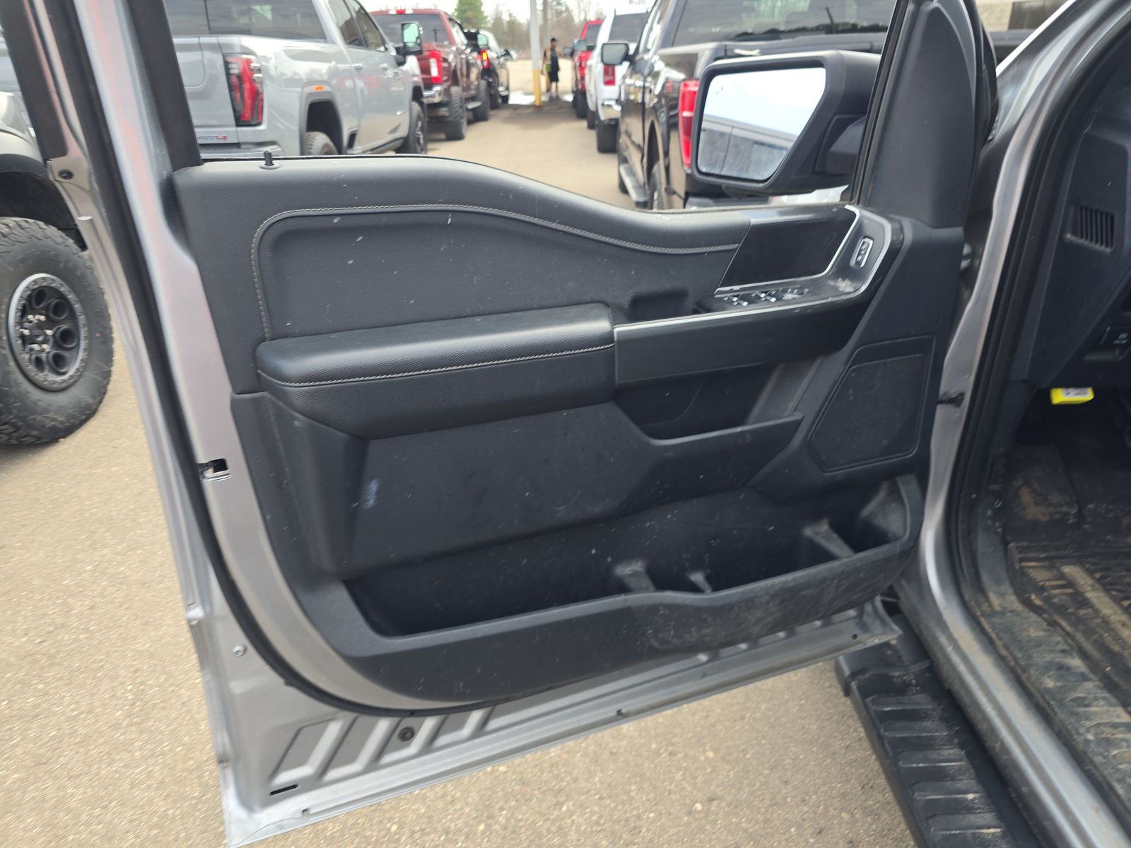 2023 Ford F-150 XLT AWD