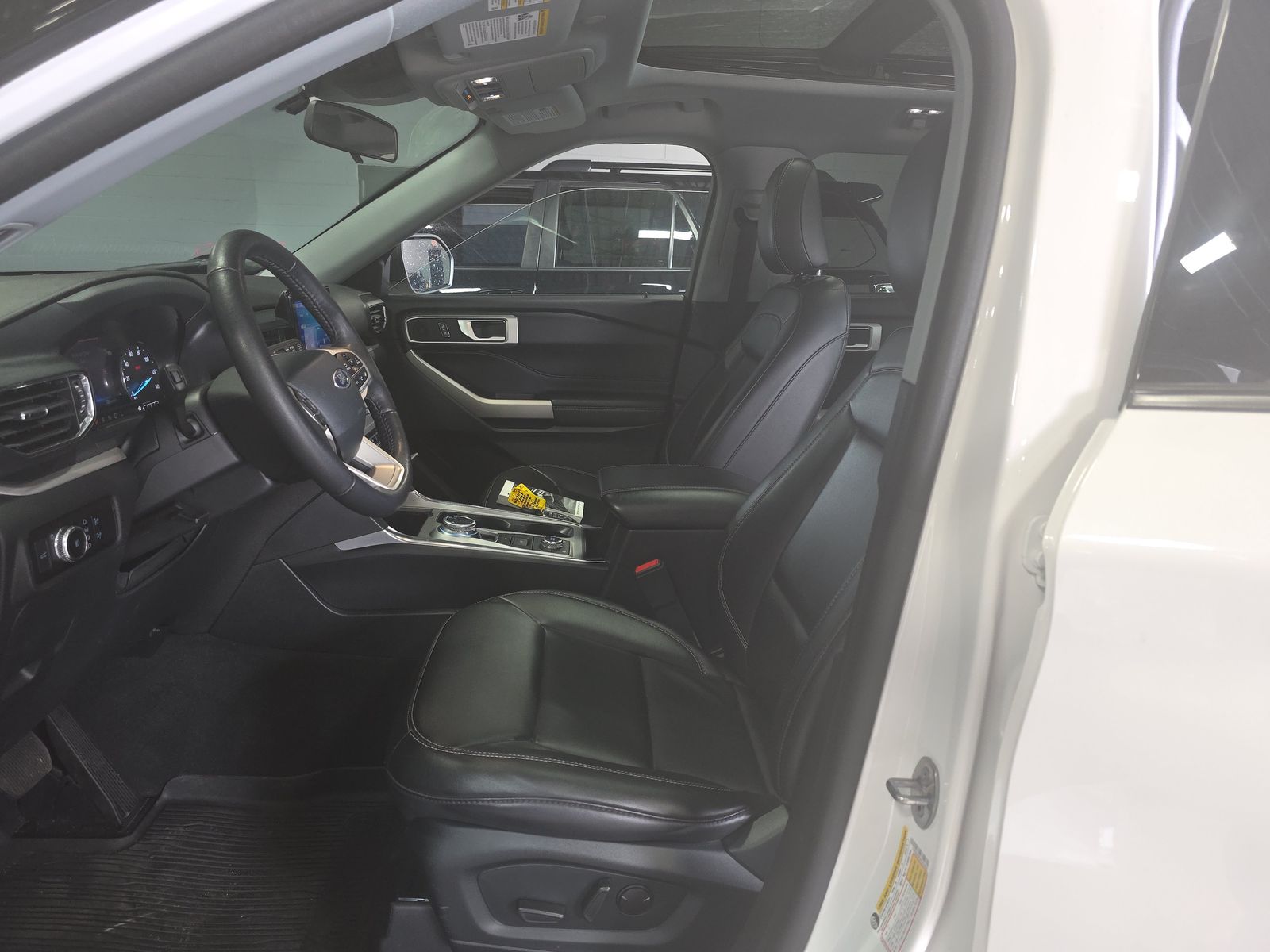 2023 Ford Explorer XLT AWD