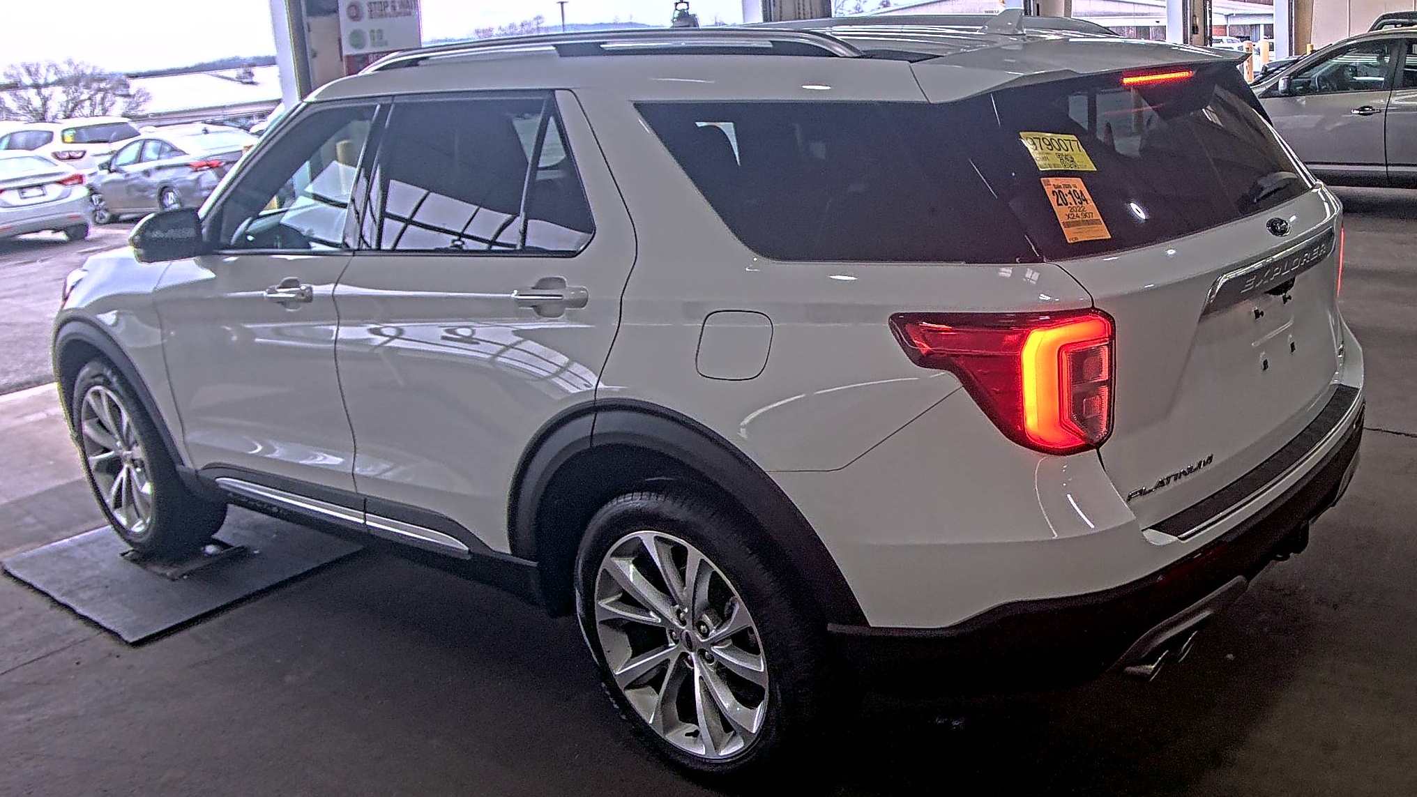 2022 Ford Explorer Platinum AWD