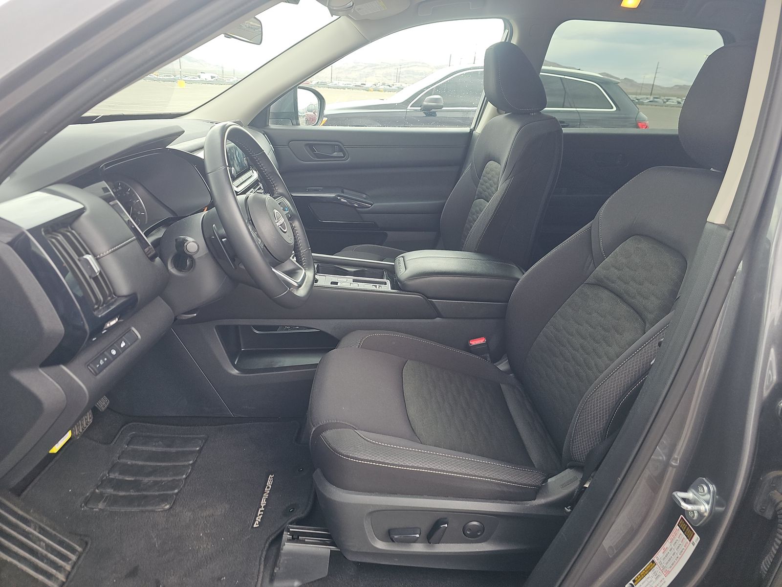 2025 Nissan Pathfinder SV FWD