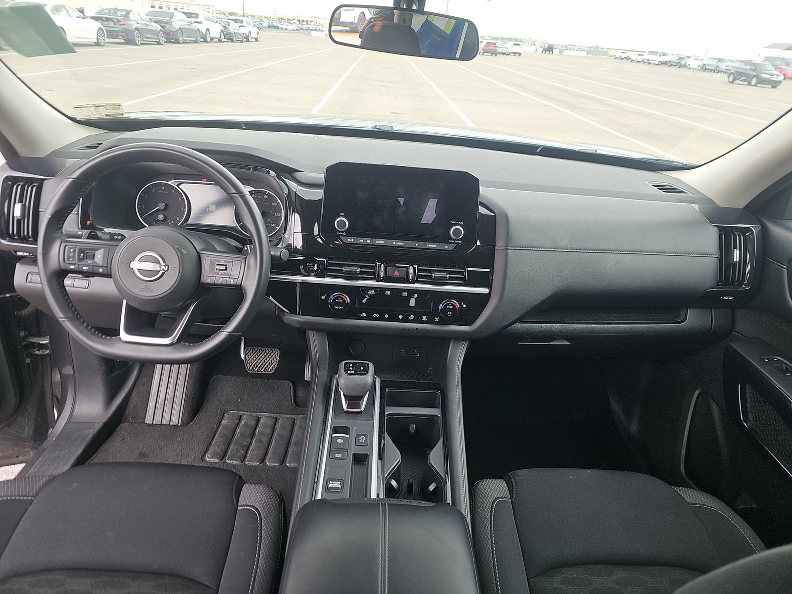 2025 Nissan Pathfinder SV FWD