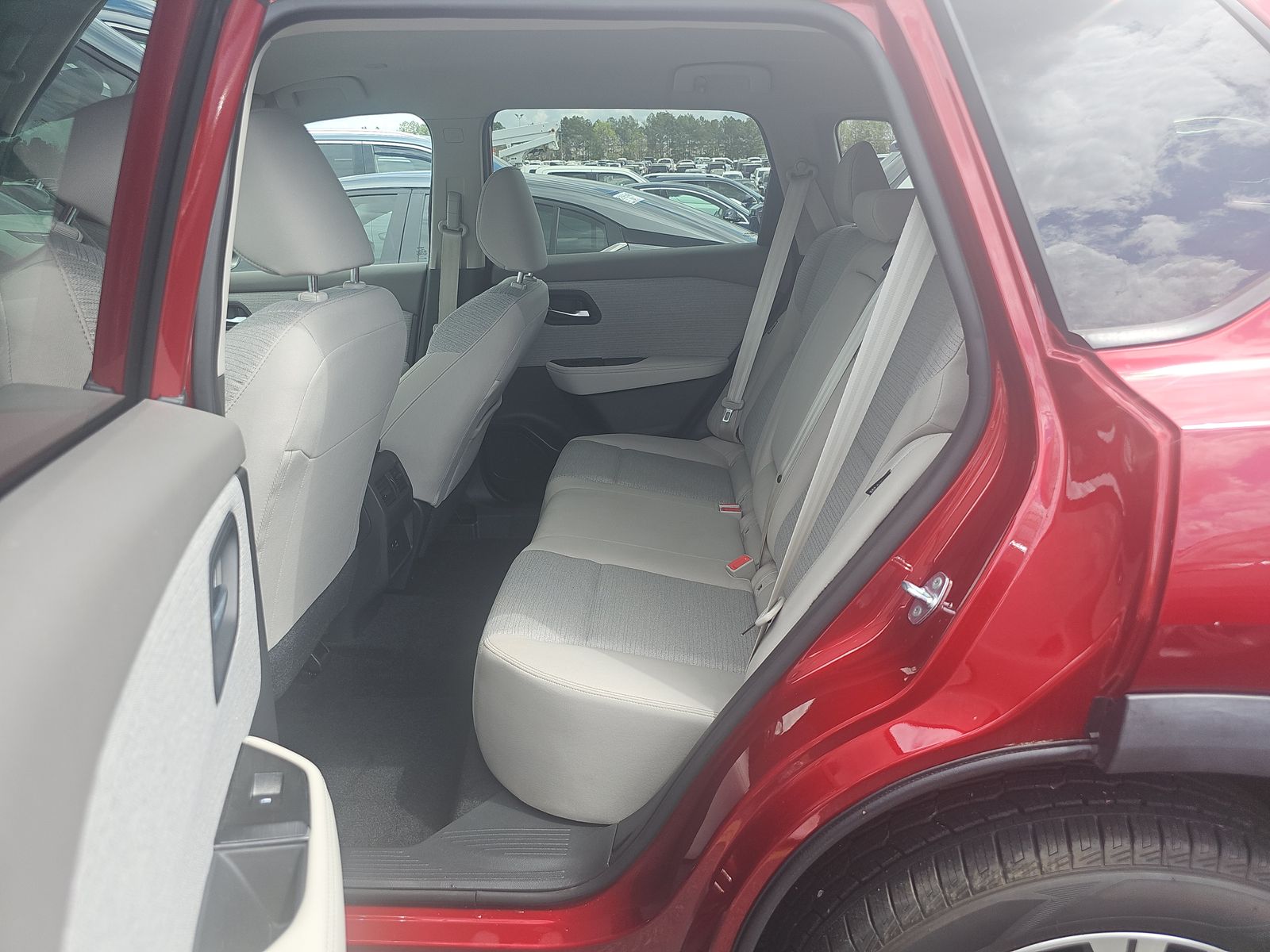 2023 Nissan Rogue SV FWD