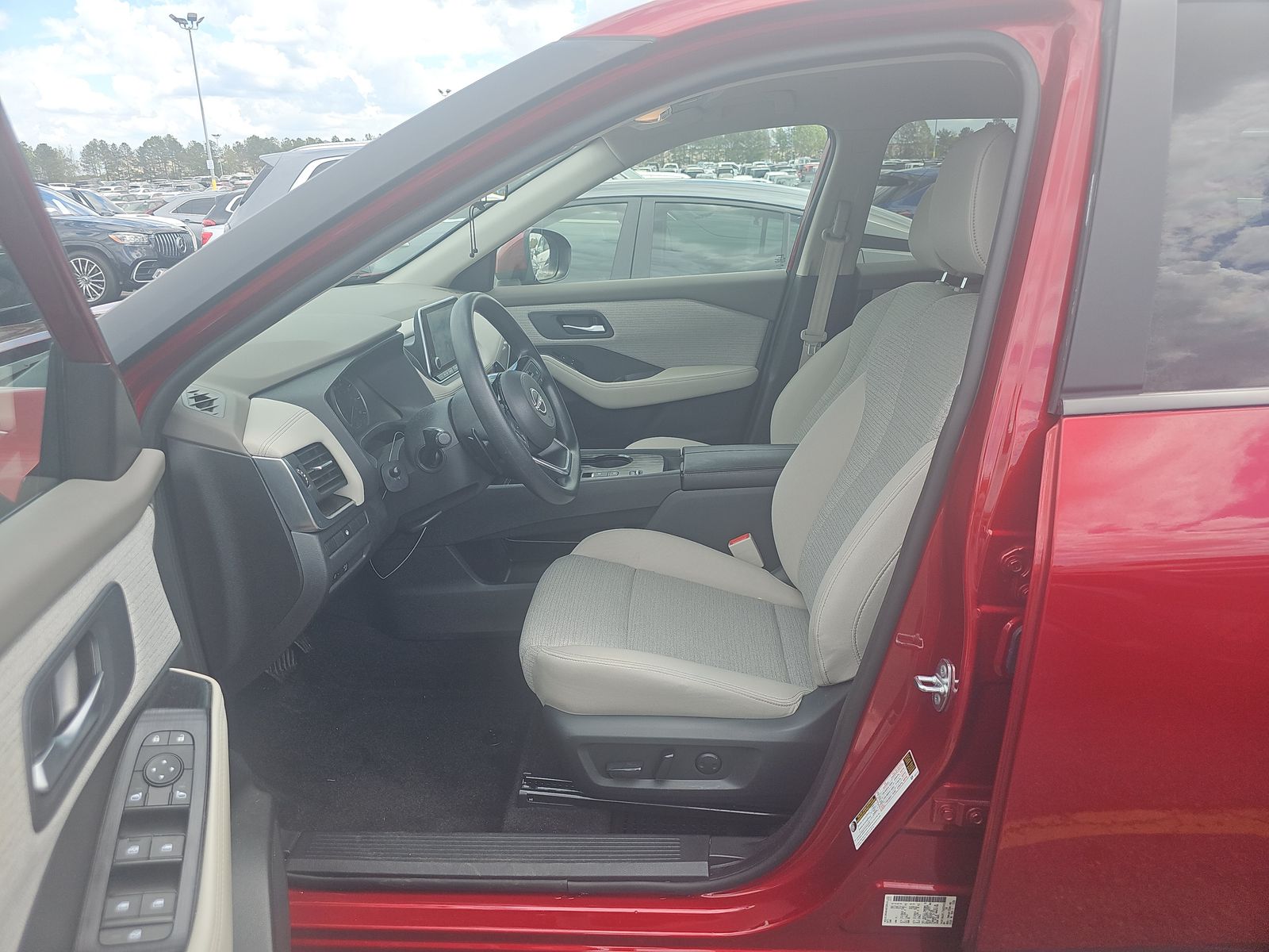 2023 Nissan Rogue SV FWD