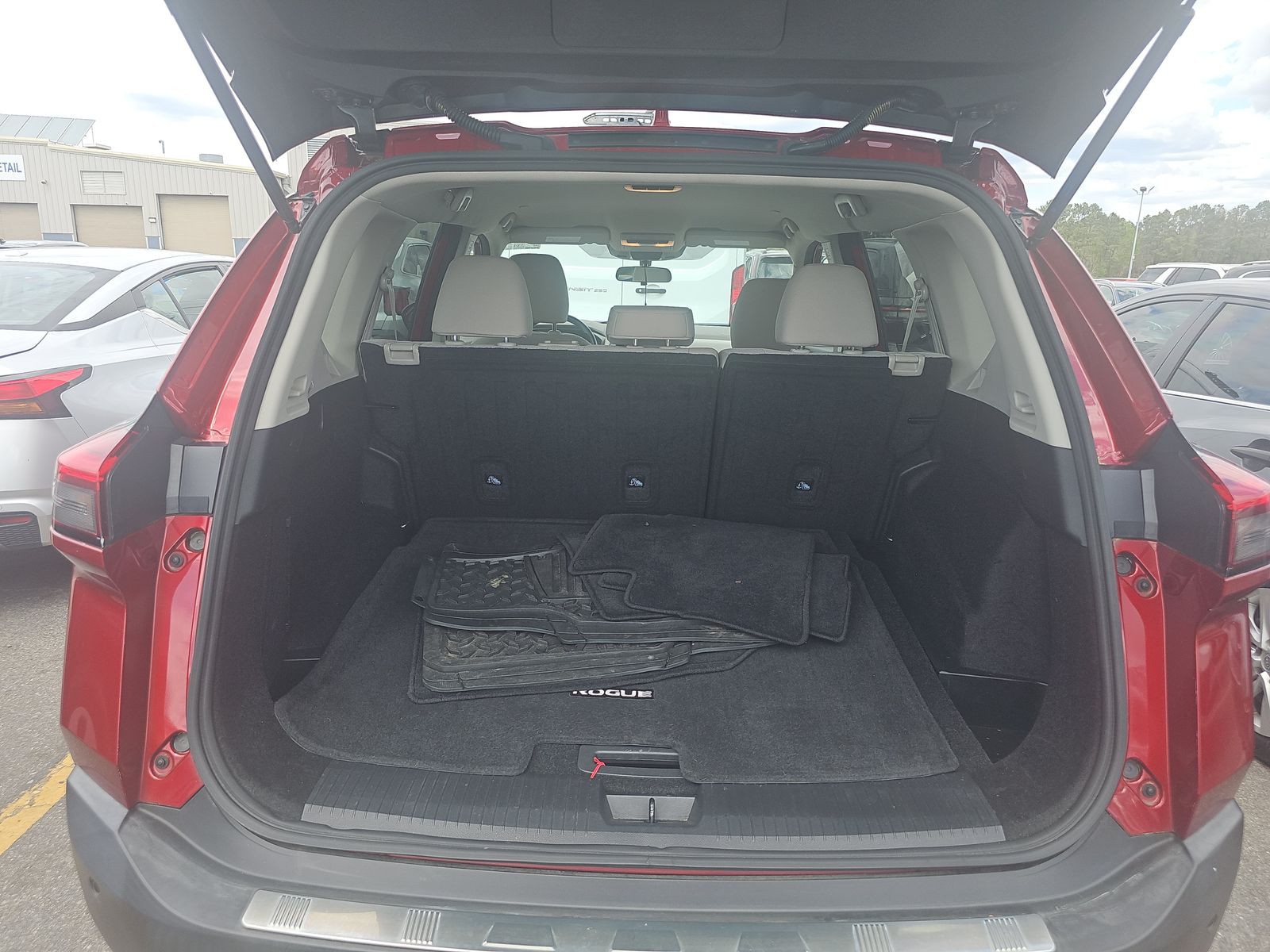 2023 Nissan Rogue SV FWD