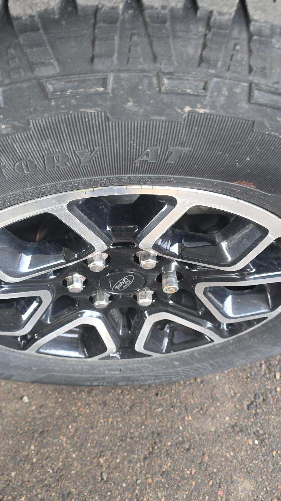 2023 Ford F-150 XLT AWD