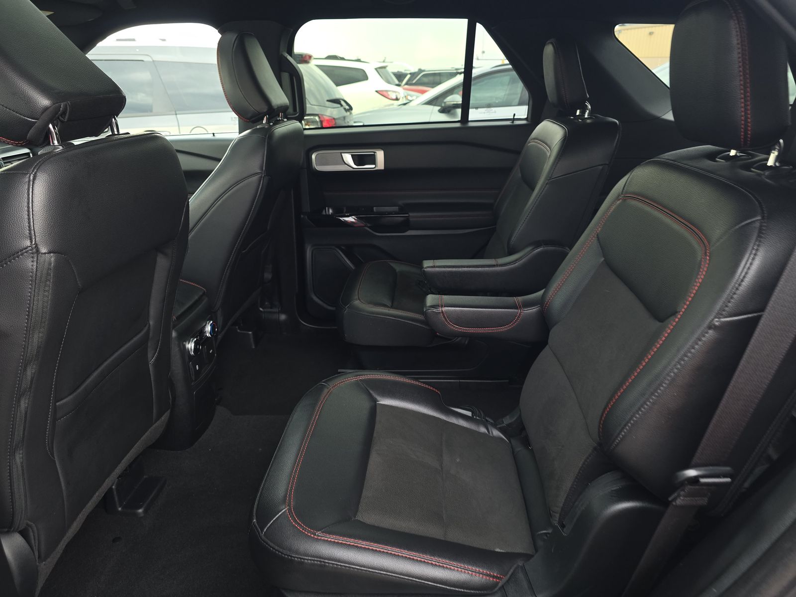 2023 Ford Explorer ST-Line AWD