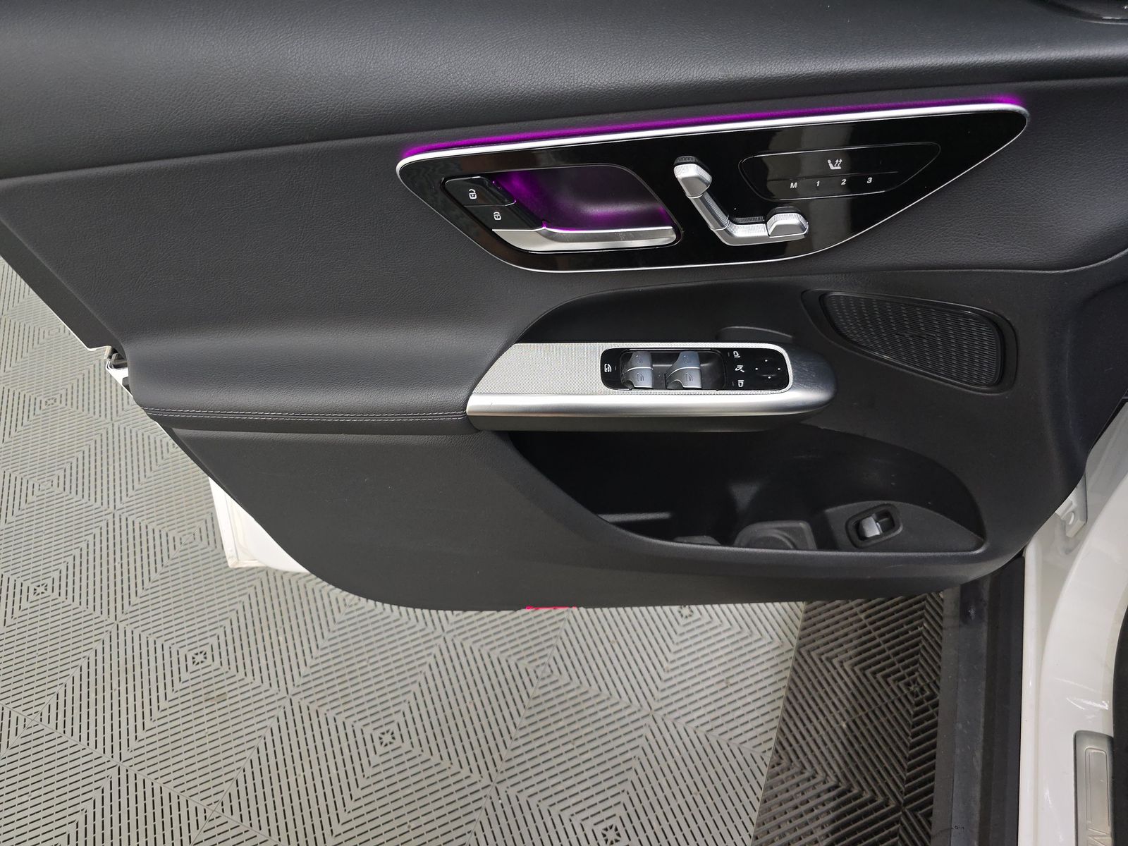 MERCEDES-BENZ GLC-CLASS - 10