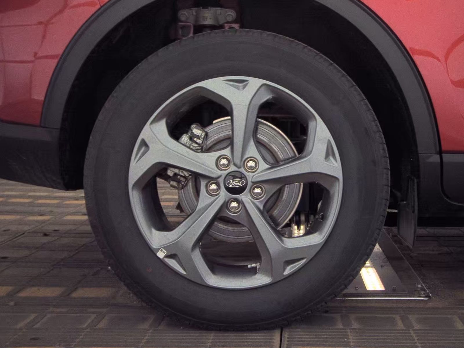 2025 Ford Escape ST-Line AWD