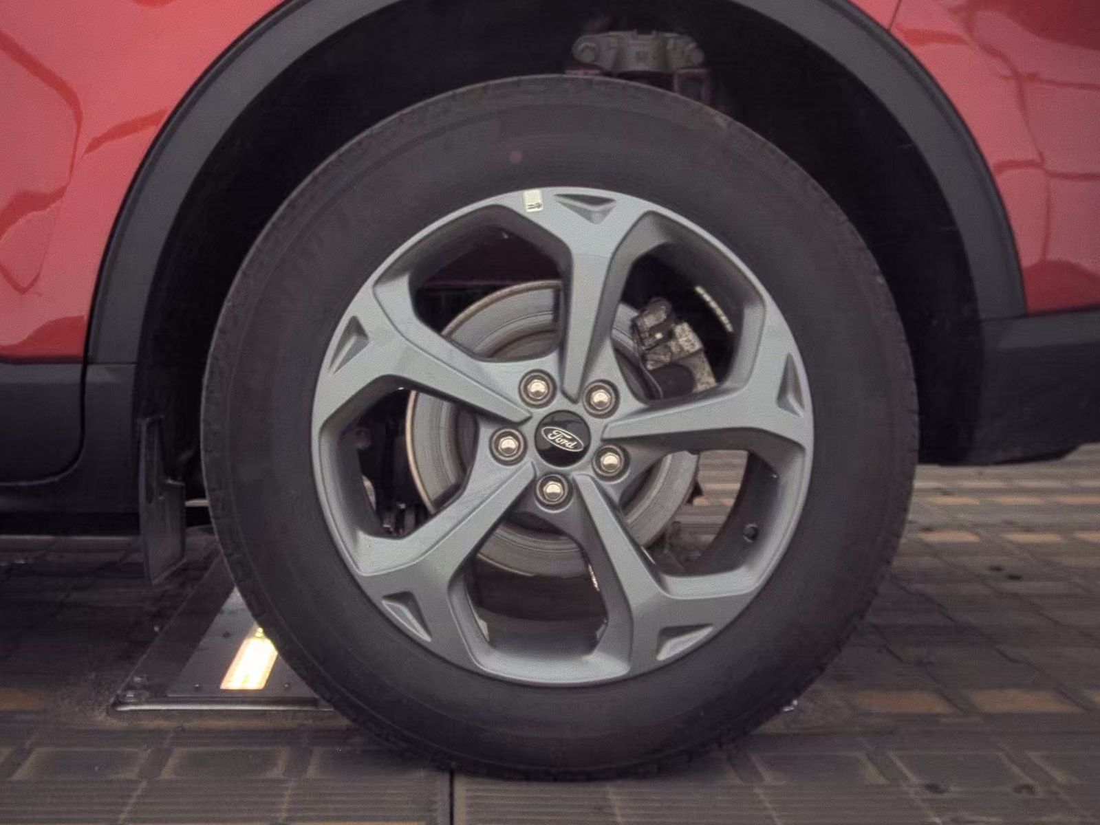 2025 Ford Escape ST-Line AWD