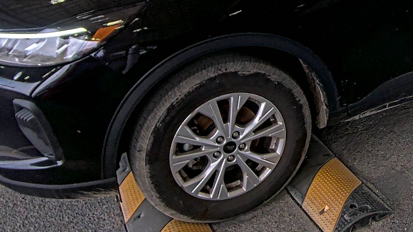 FORD ESCAPE - 8