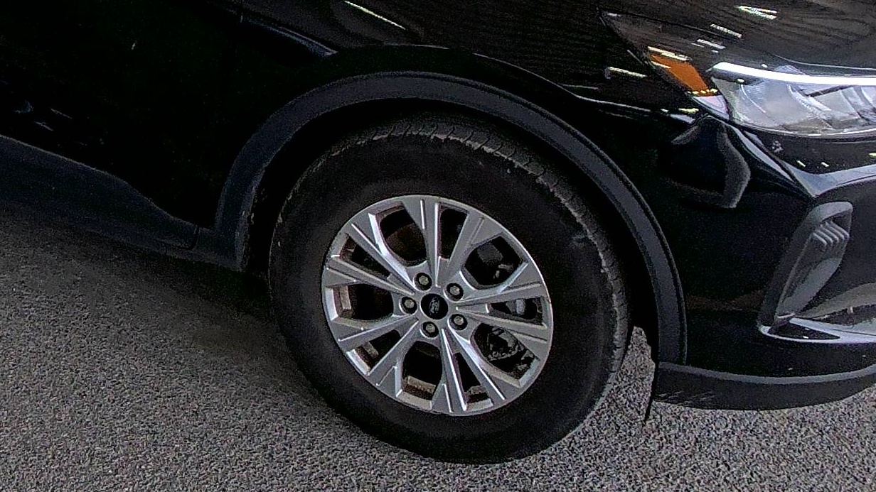 FORD ESCAPE - 9