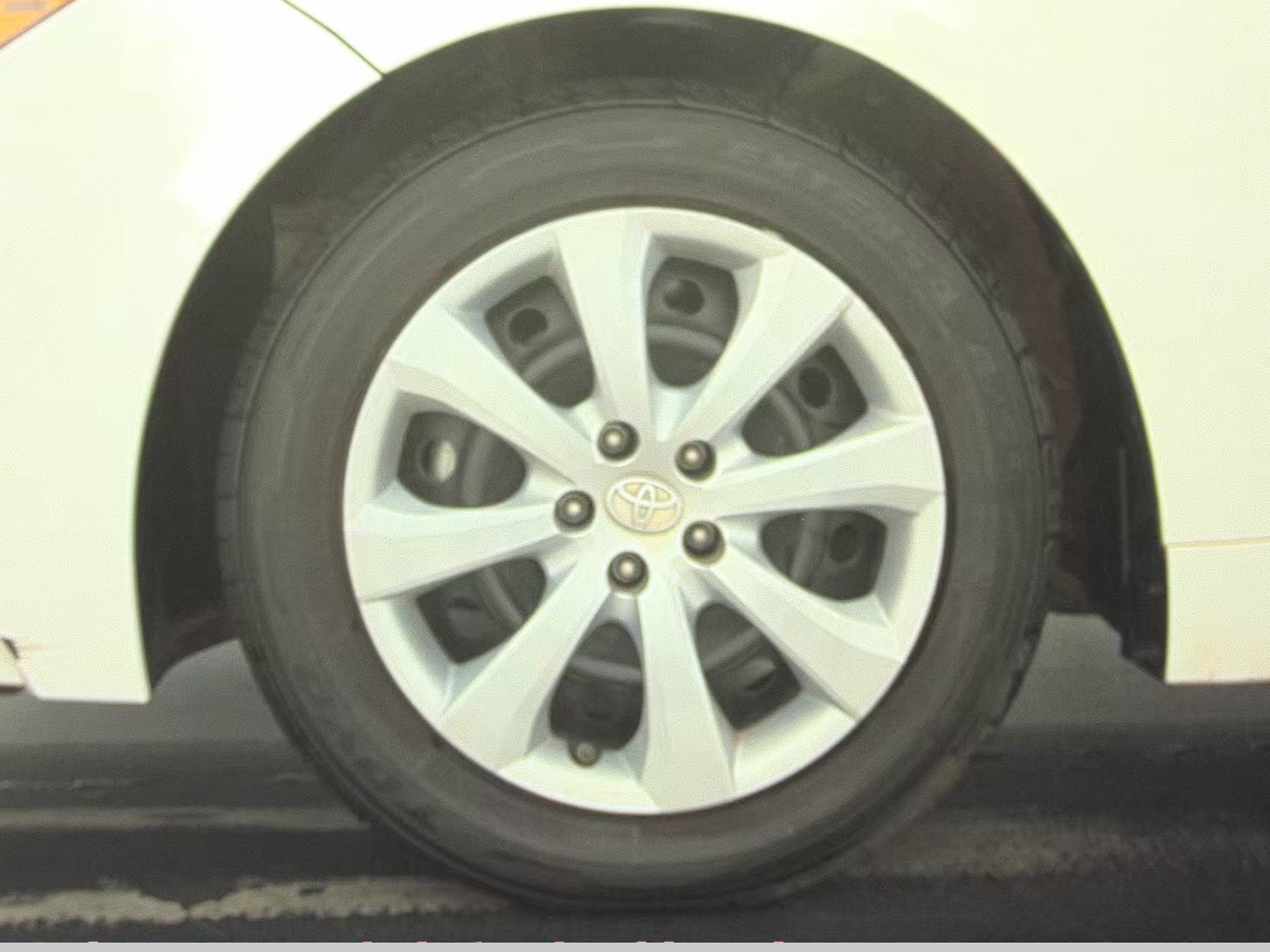 2022 Toyota Corolla LE FWD