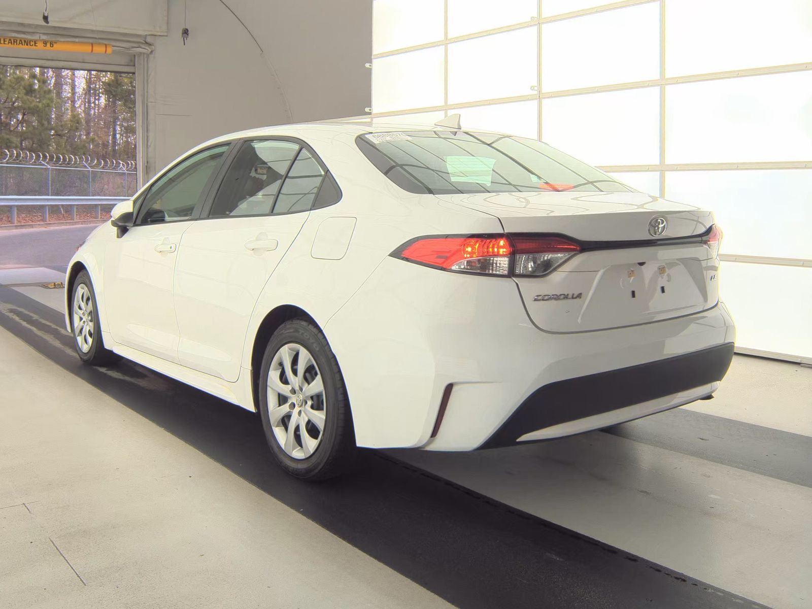 2022 Toyota Corolla LE FWD