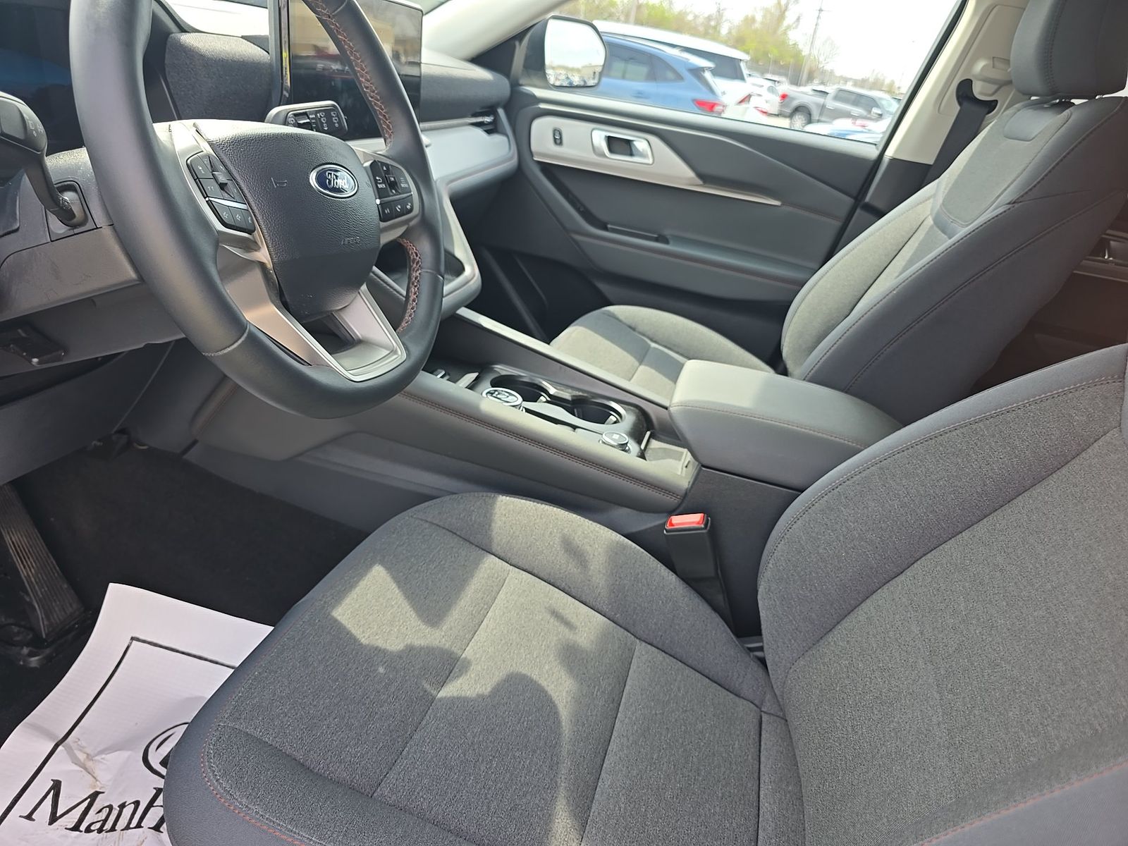 2025 Ford Explorer Active AWD