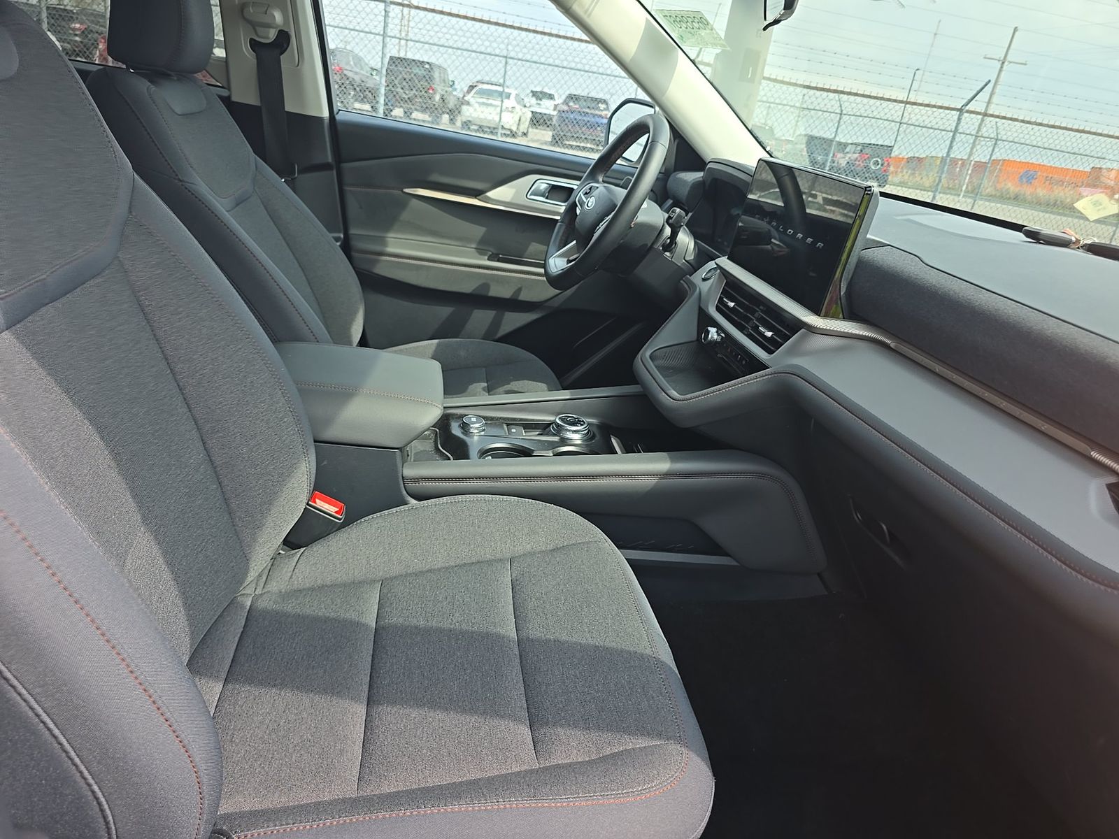 2025 Ford Explorer Active AWD