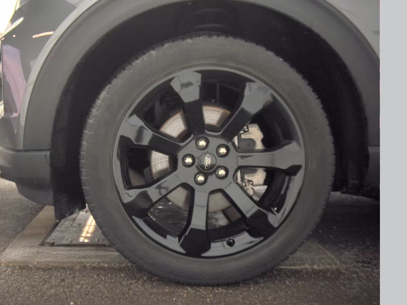 2023 Ford Explorer ST-Line AWD