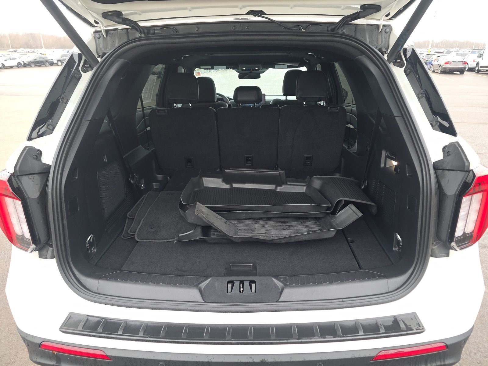 2025 Ford Explorer ST AWD