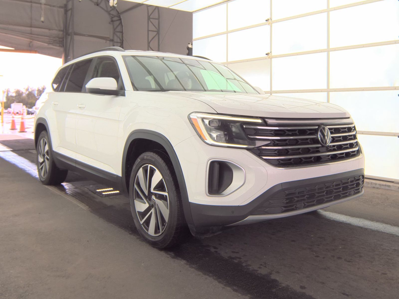 2024 Volkswagen Atlas 2.0T SE FWD