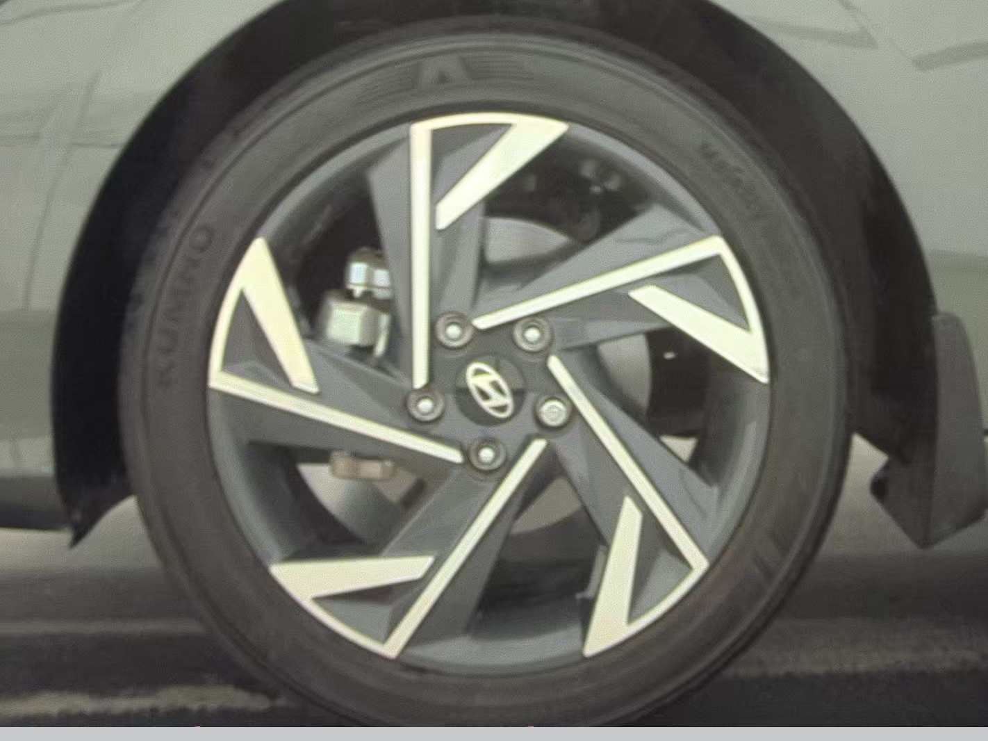 HYUNDAI SEL SPORT - 10