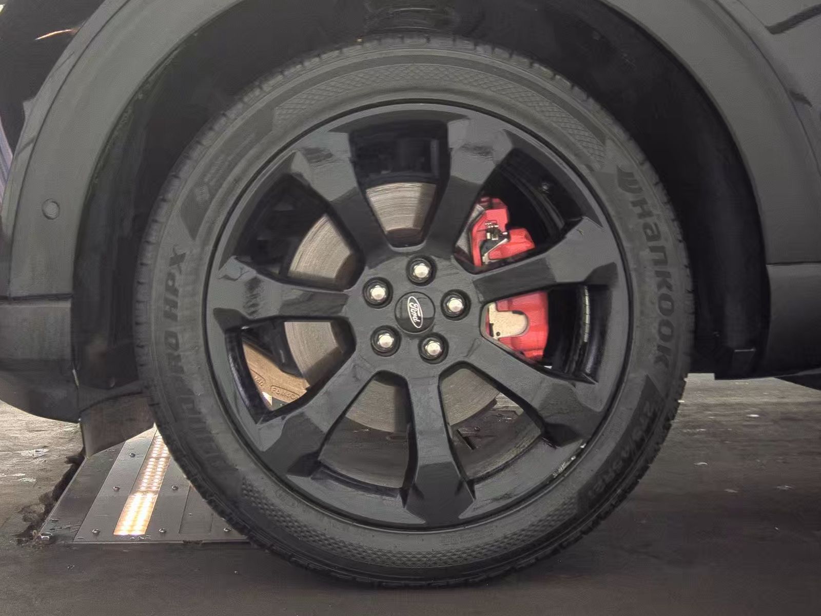 2022 Ford Explorer ST AWD