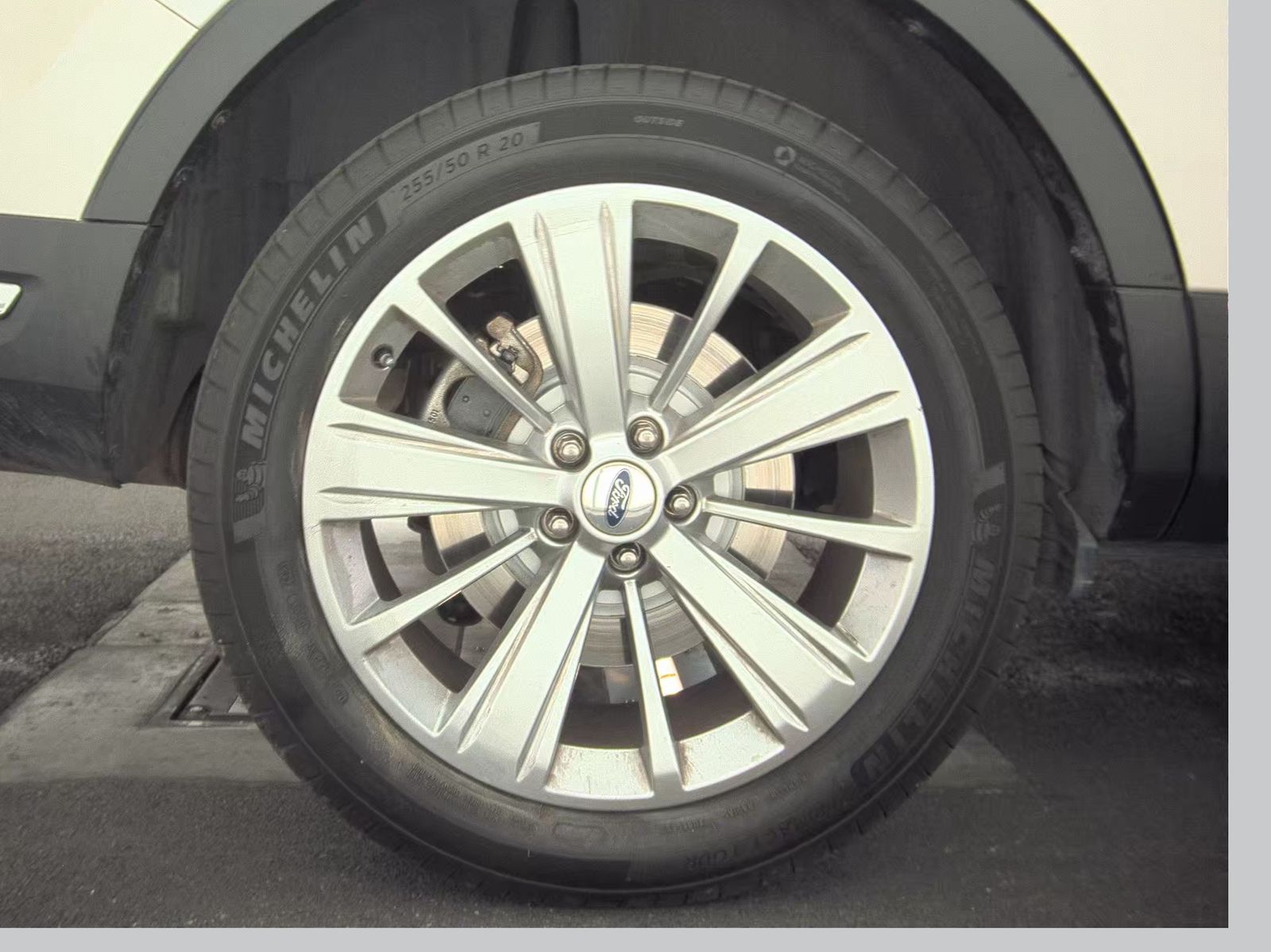 2019 Ford Explorer Limited FWD