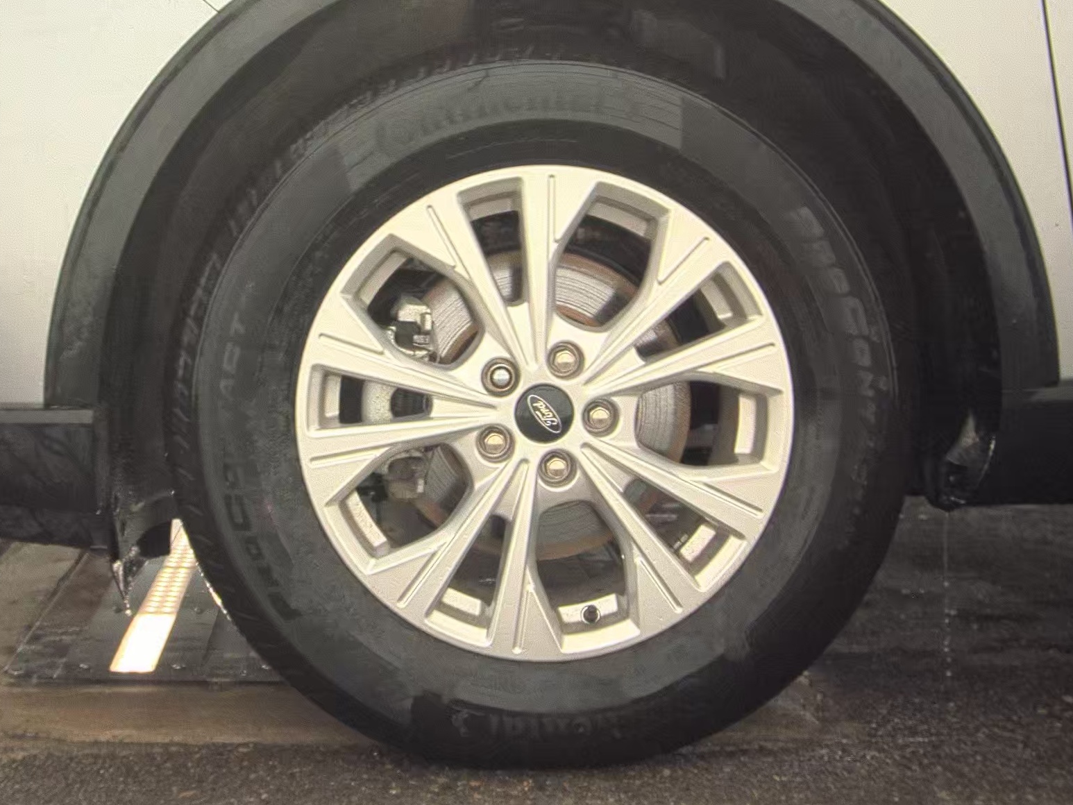 FORD ESCAPE - 10
