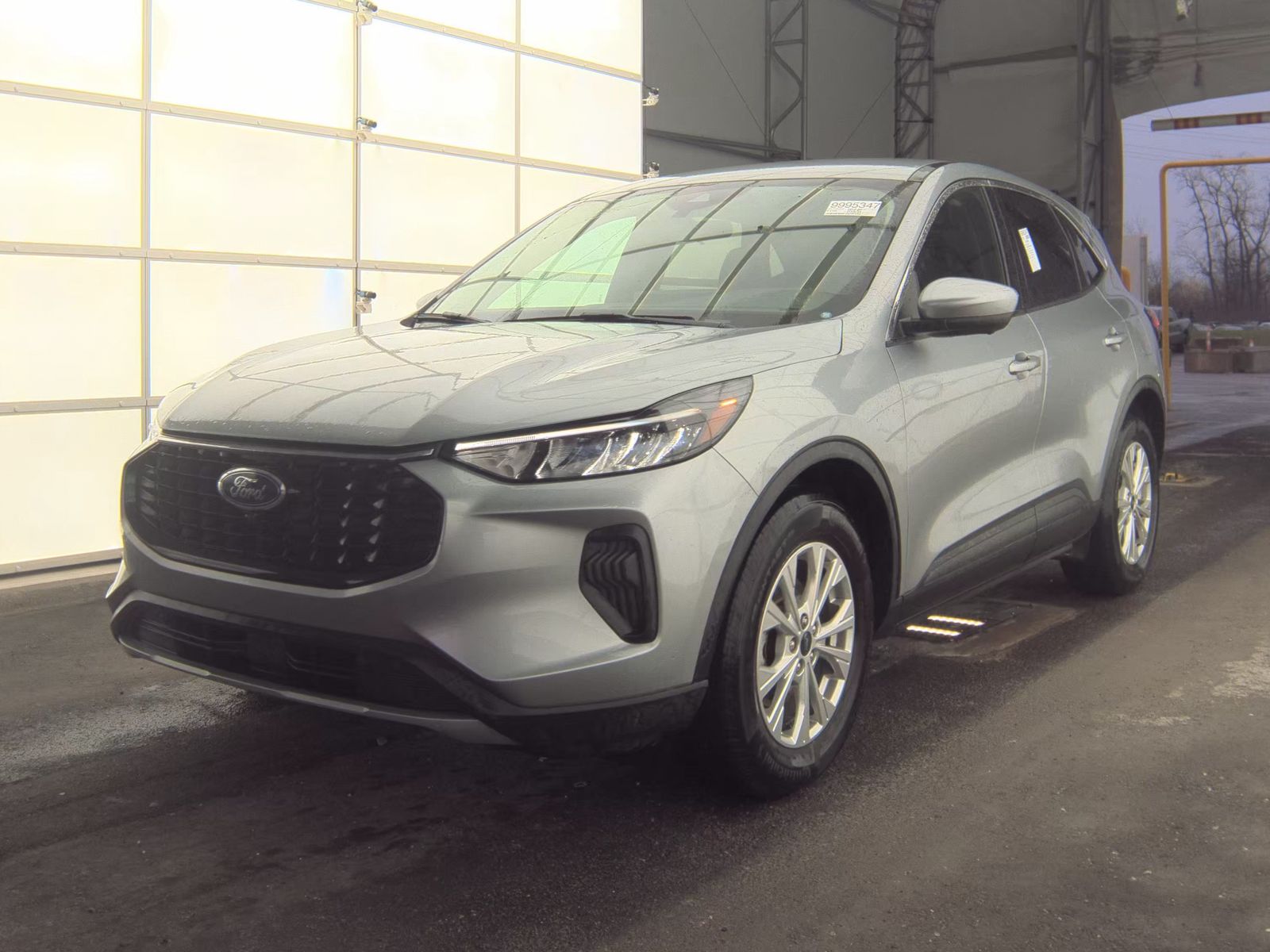 FORD ESCAPE - 1