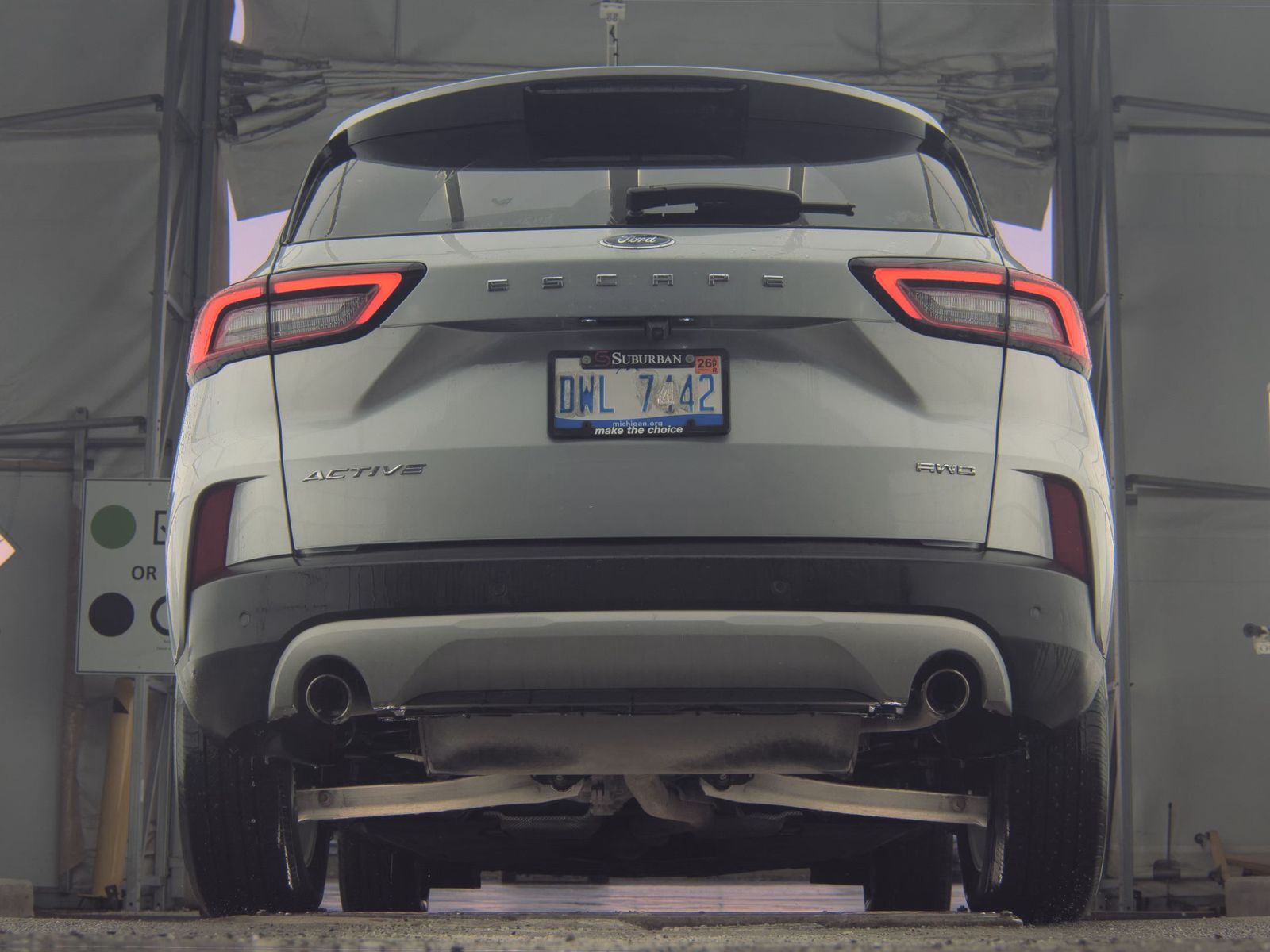 FORD ESCAPE - 8