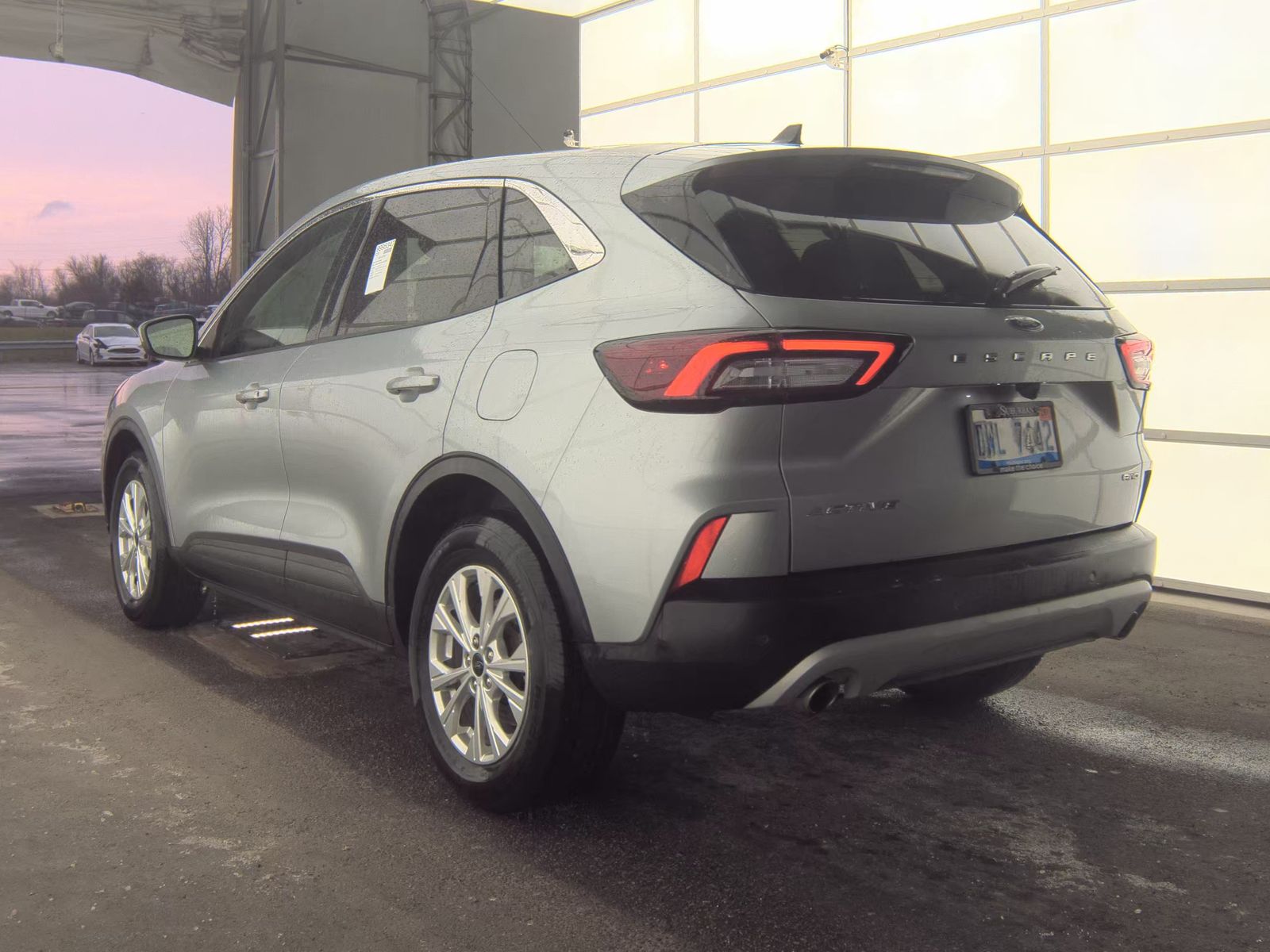 FORD ESCAPE - 9