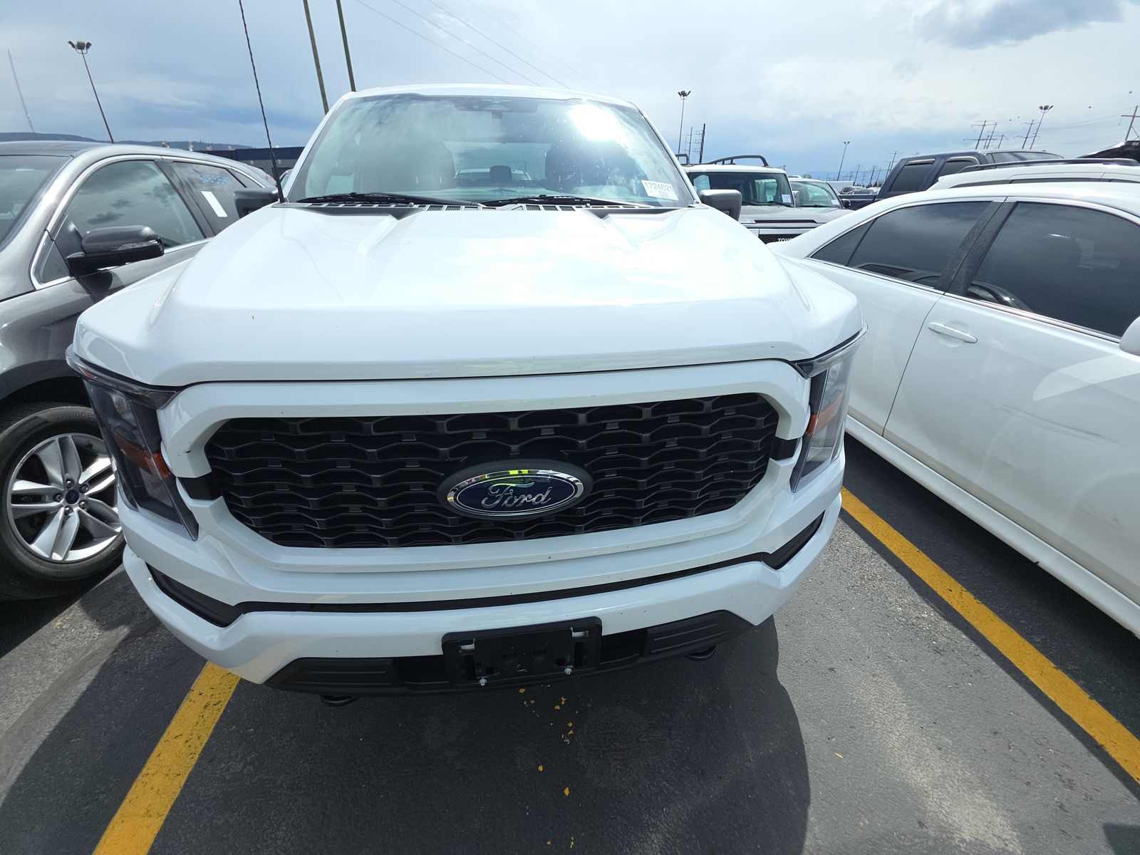 2023 Ford F-150 XL AWD