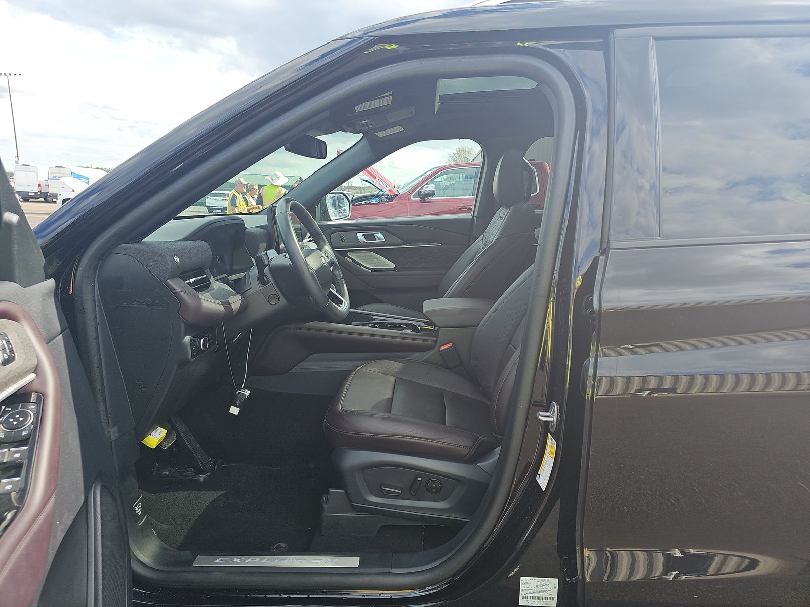 2025 Ford Explorer Platinum AWD