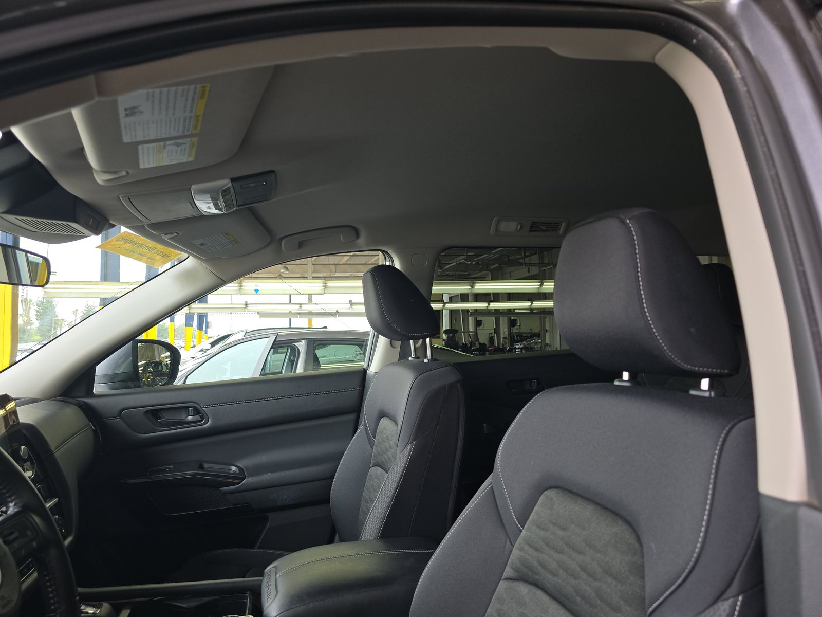 2025 Nissan Pathfinder SV AWD