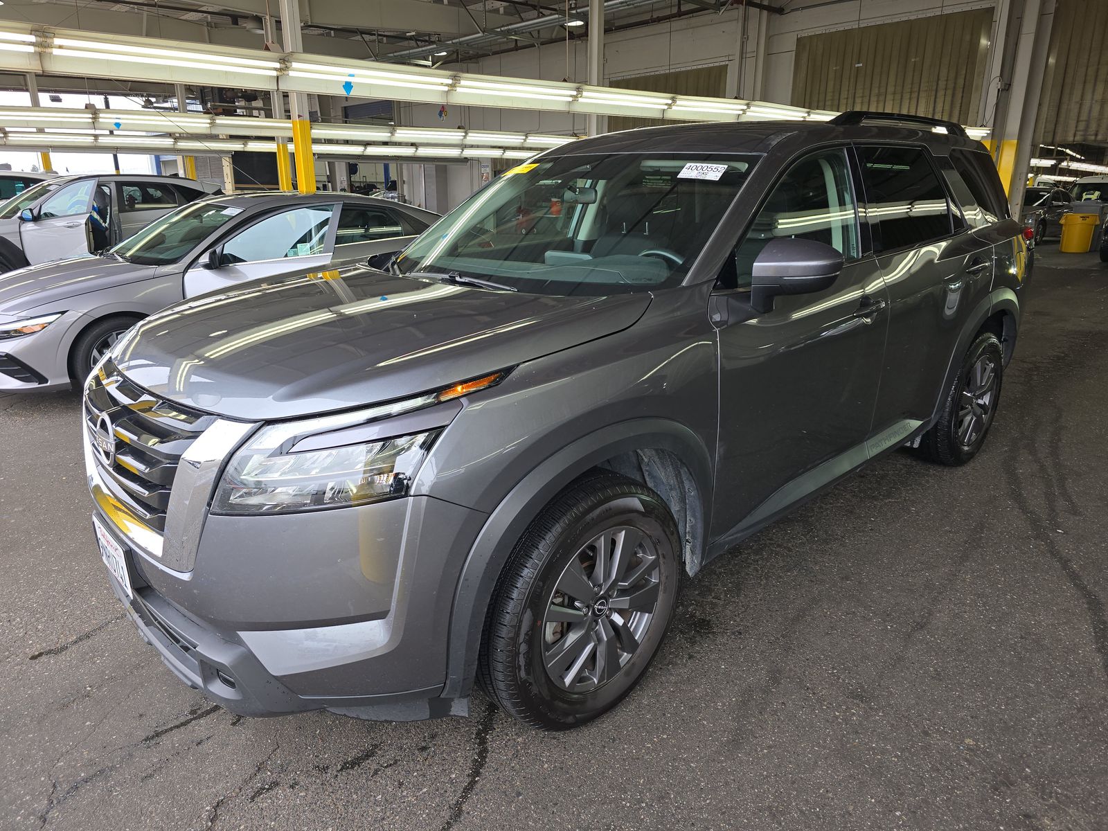 2025 Nissan Pathfinder SV AWD