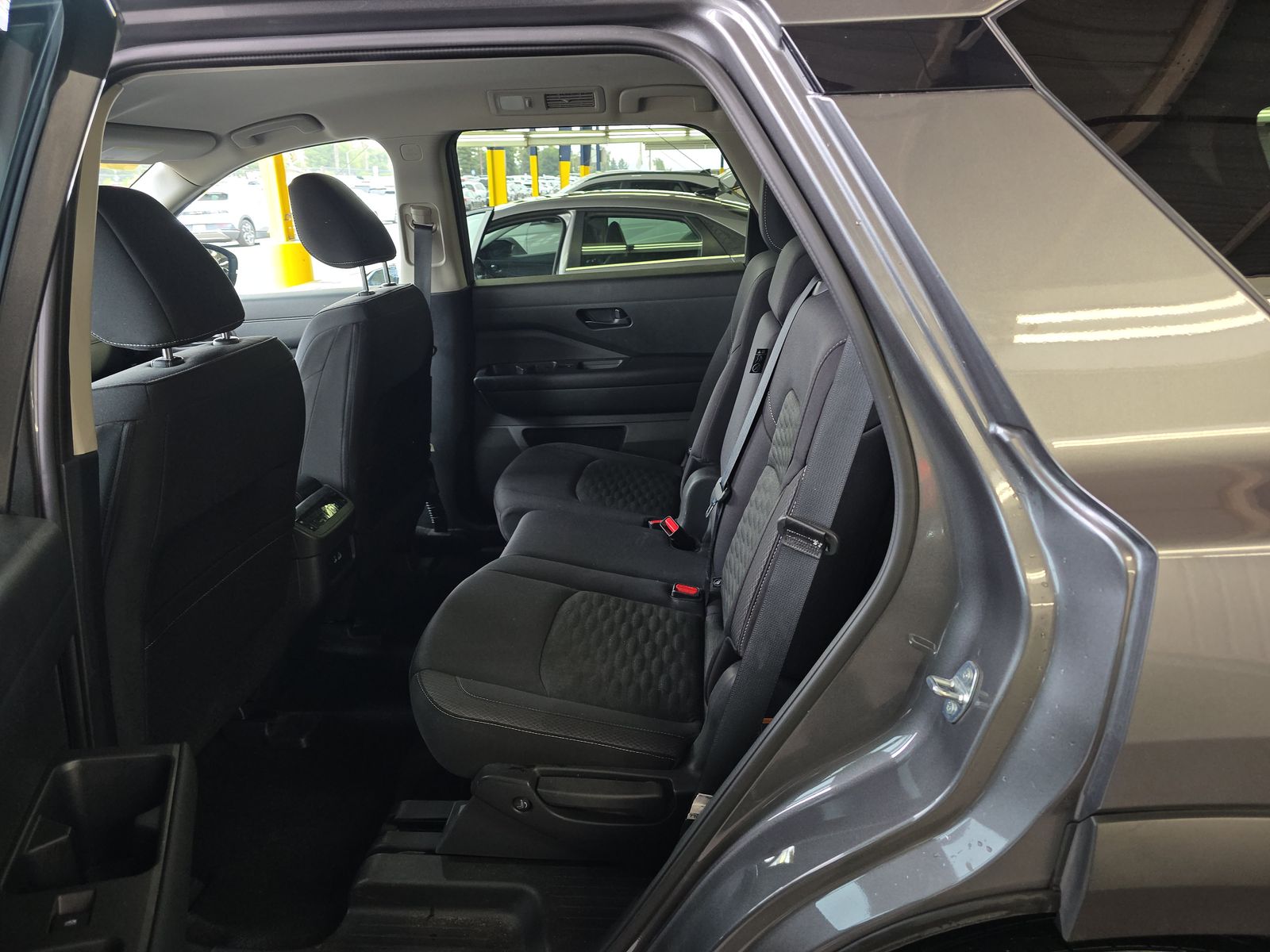 2025 Nissan Pathfinder SV AWD