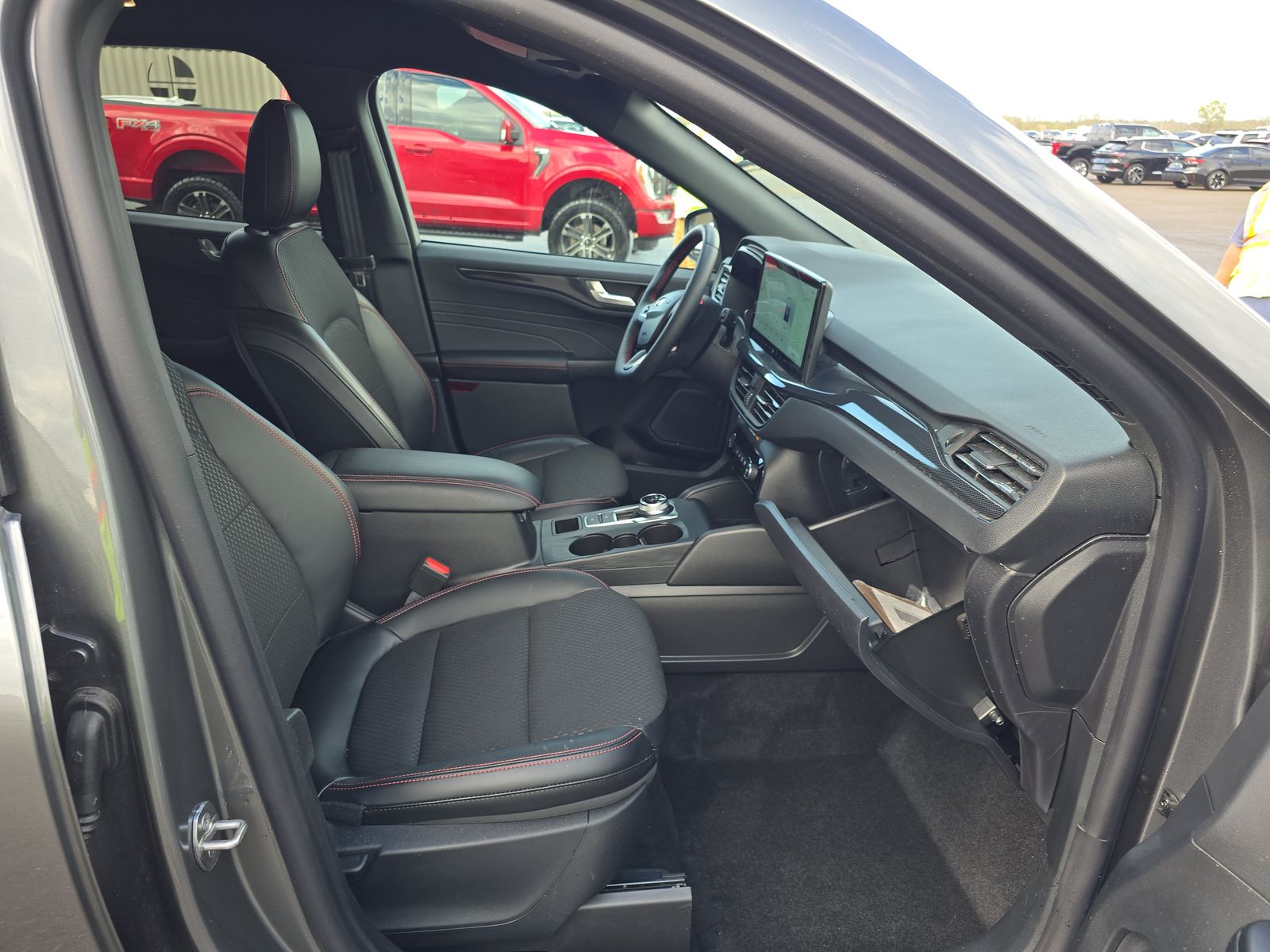 2025 Ford Escape ST-Line FWD