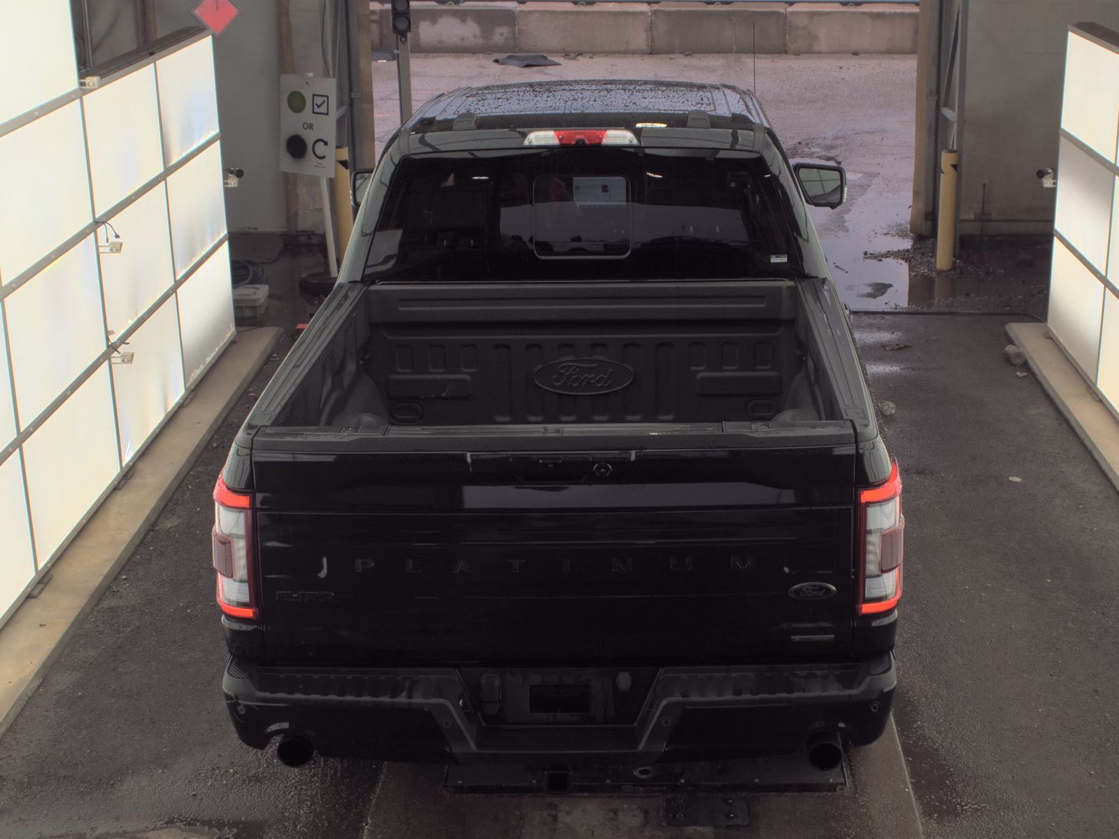 2023 Ford F-150 Platinum AWD