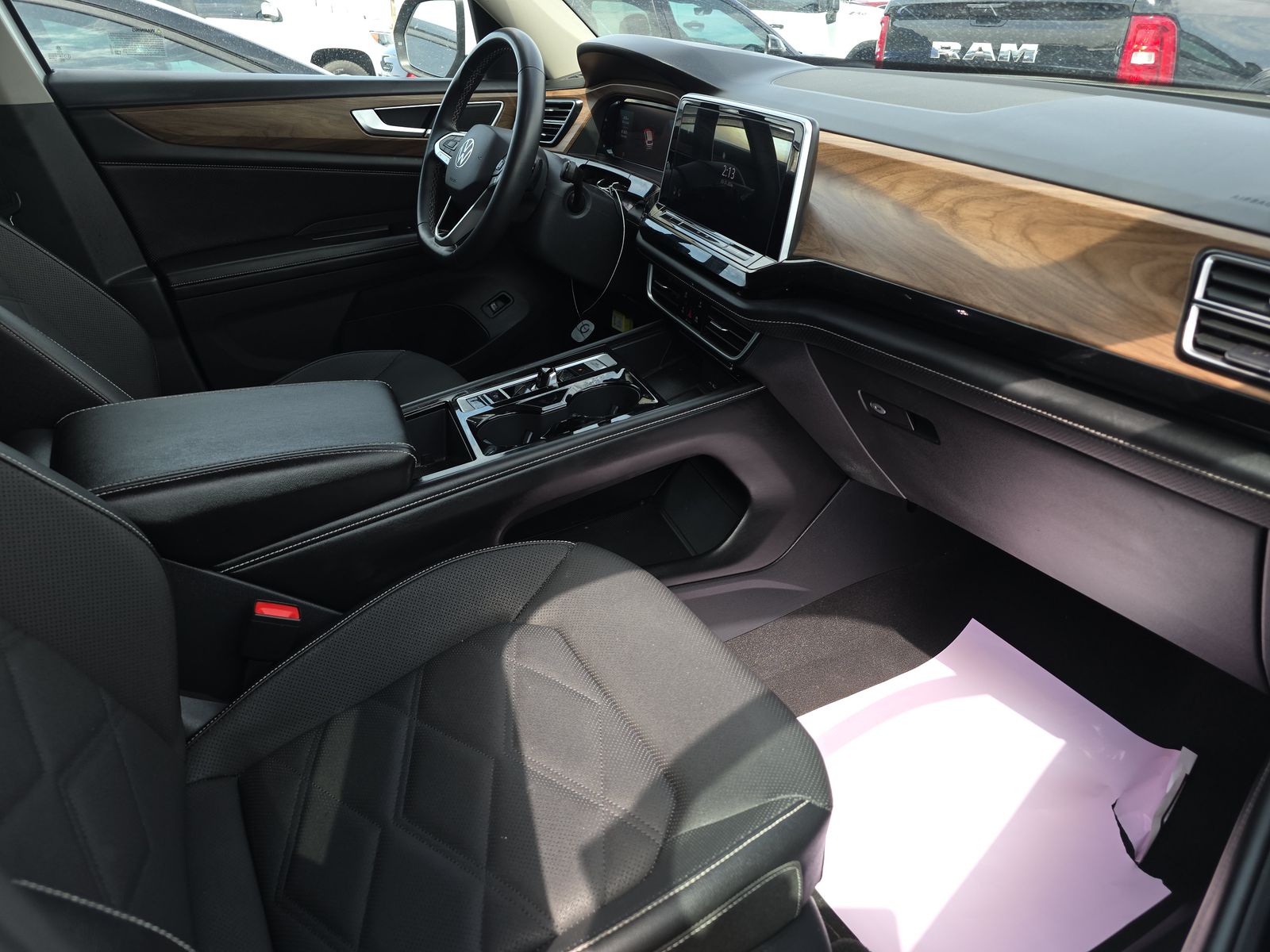 2024 Volkswagen Atlas 2.0T SE FWD