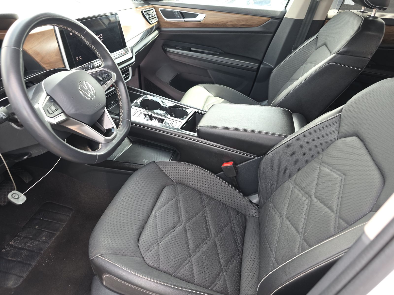 2024 Volkswagen Atlas 2.0T SE FWD