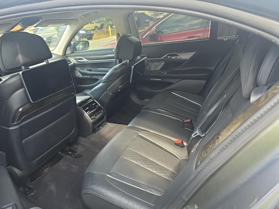 2016 BMW 7 Series 750i xDrive AWD