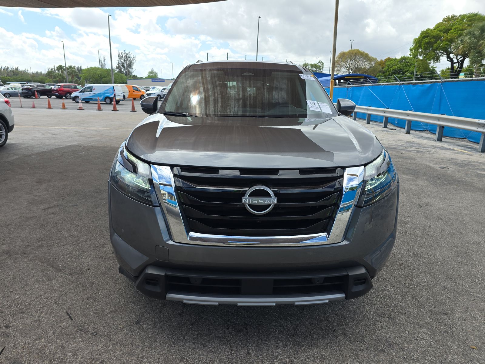 2025 Nissan Pathfinder SL AWD