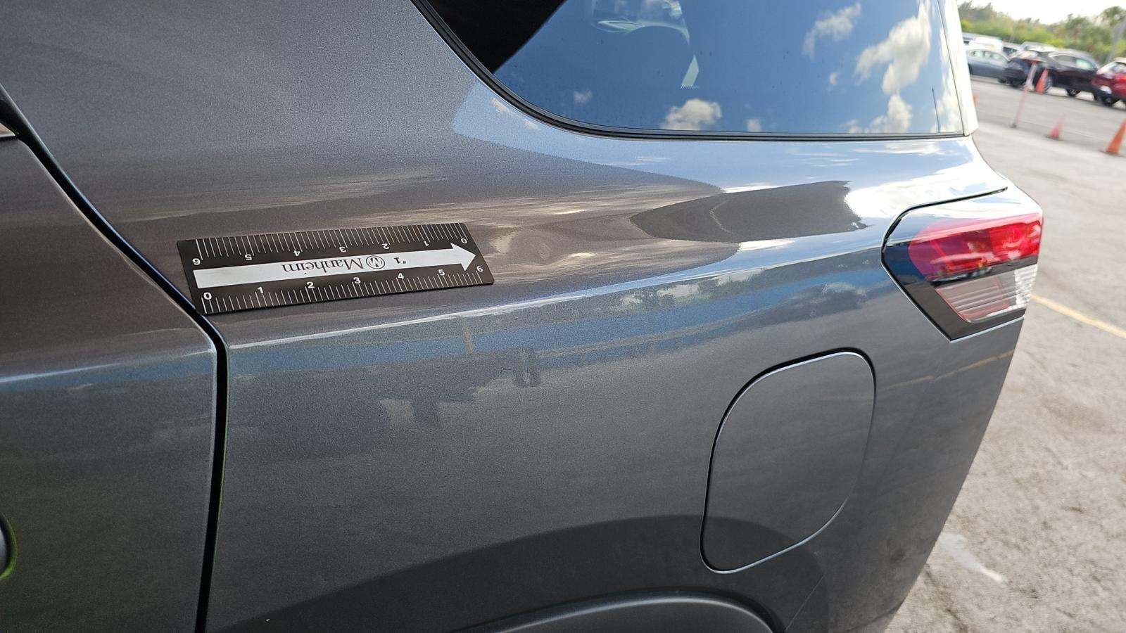 2025 Nissan Pathfinder SL AWD