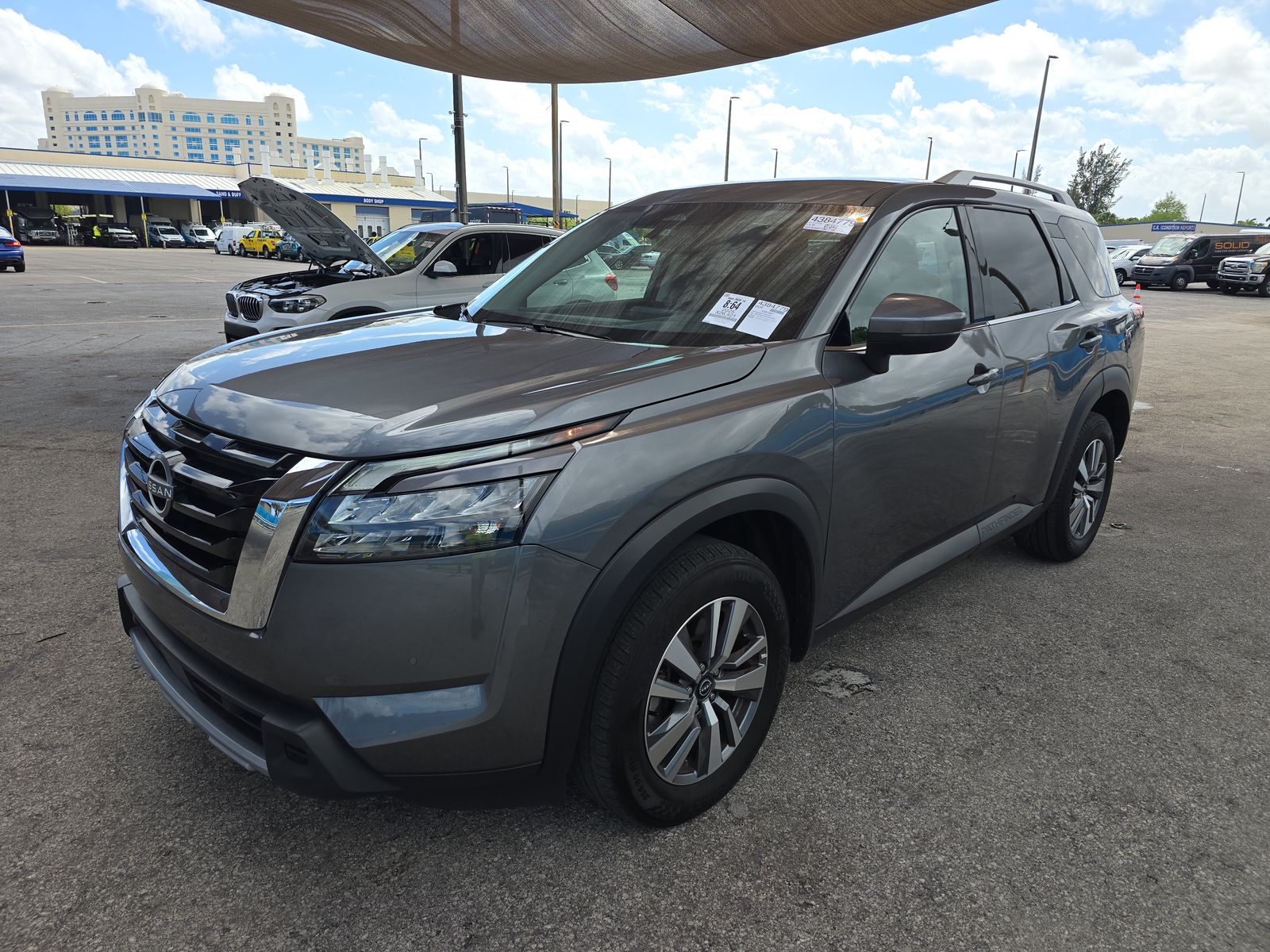 2025 Nissan Pathfinder SL AWD