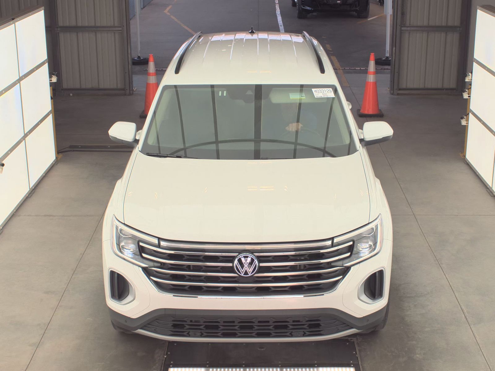 2025 Volkswagen Atlas 2.0T SE FWD