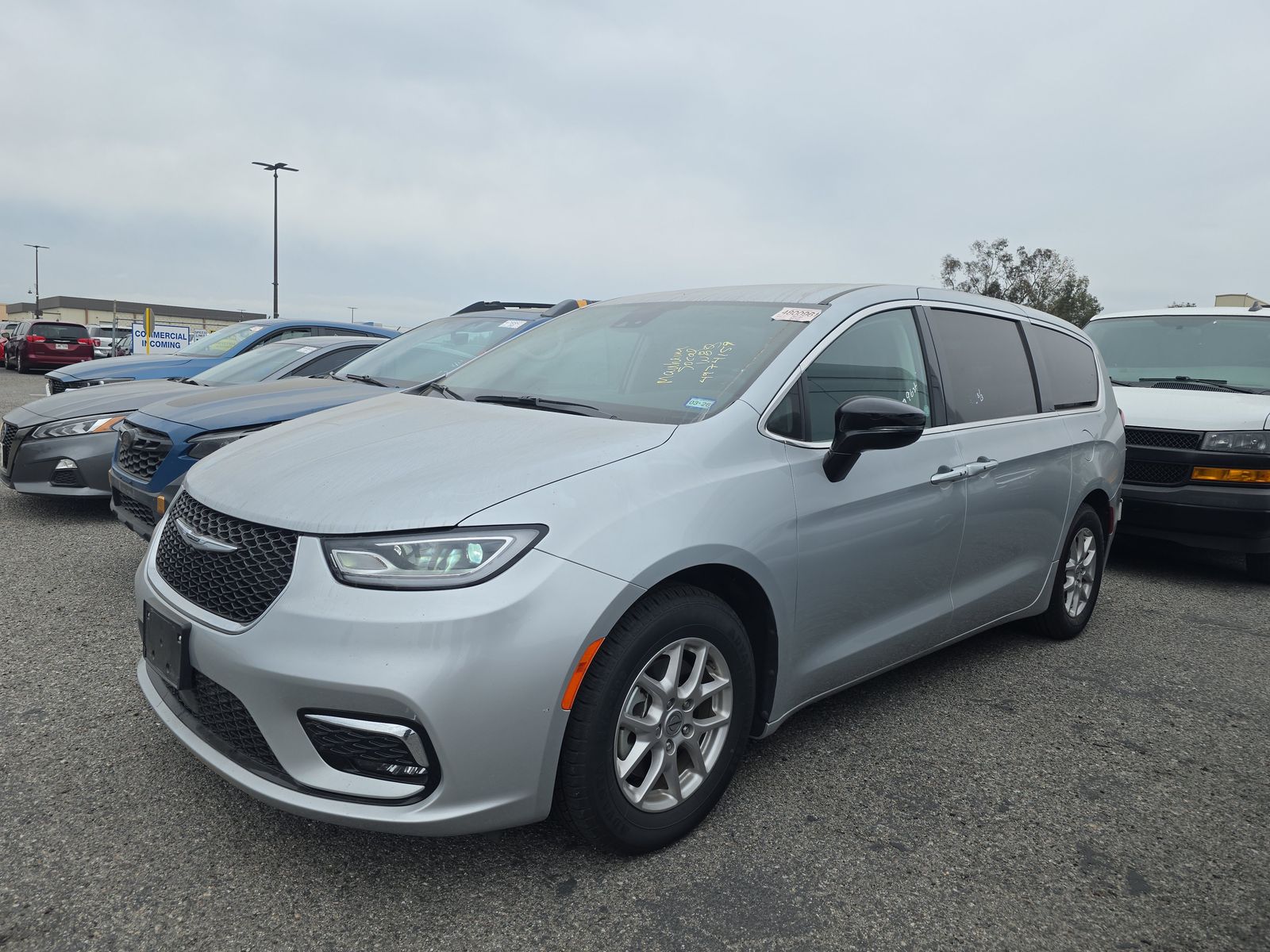 2024 Chrysler Pacifica Touring L FWD